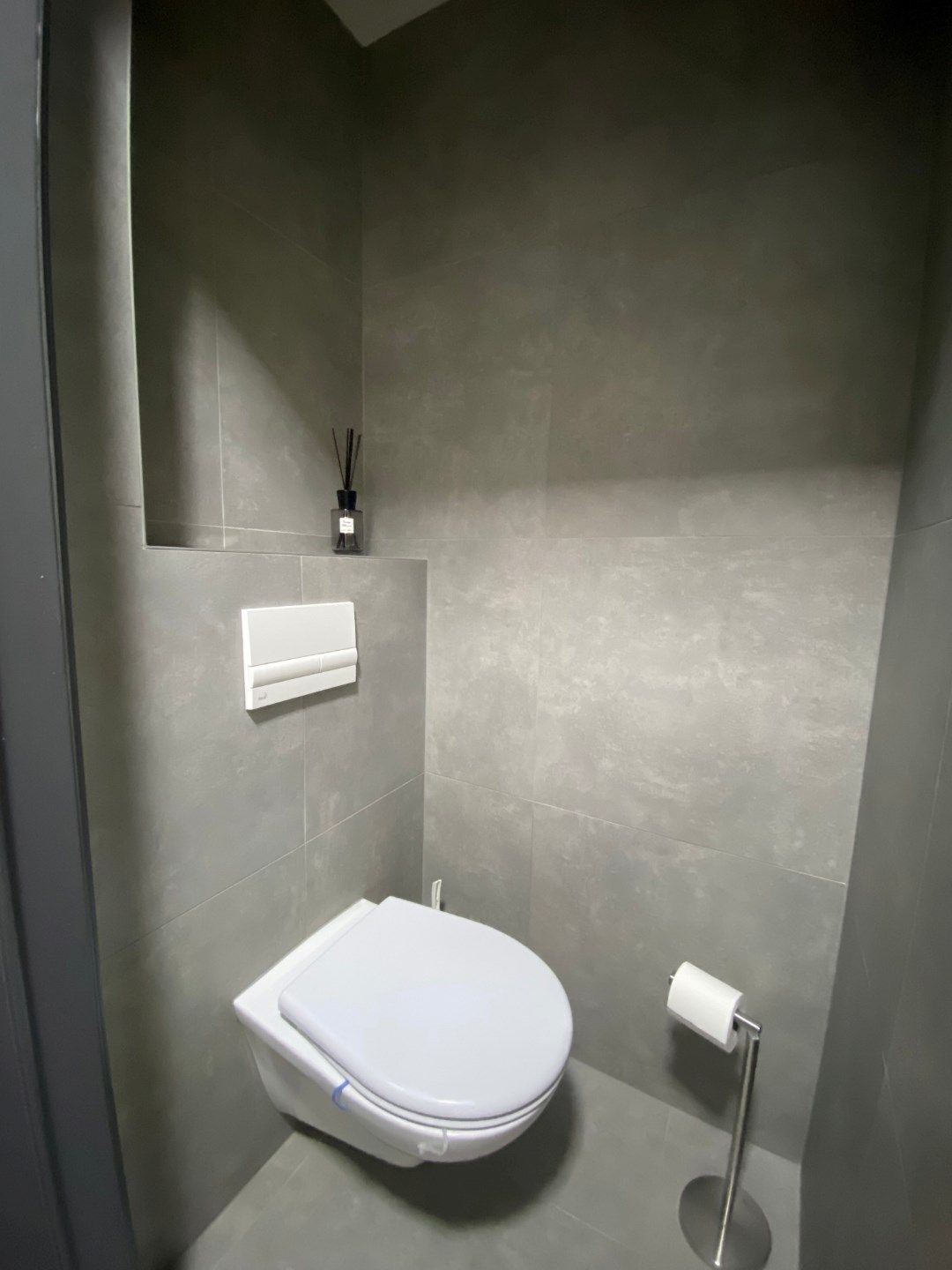 Volledig vernieuwd appartement met zijdelings zeezicht en 2 slaapkamers – private garage foto 17