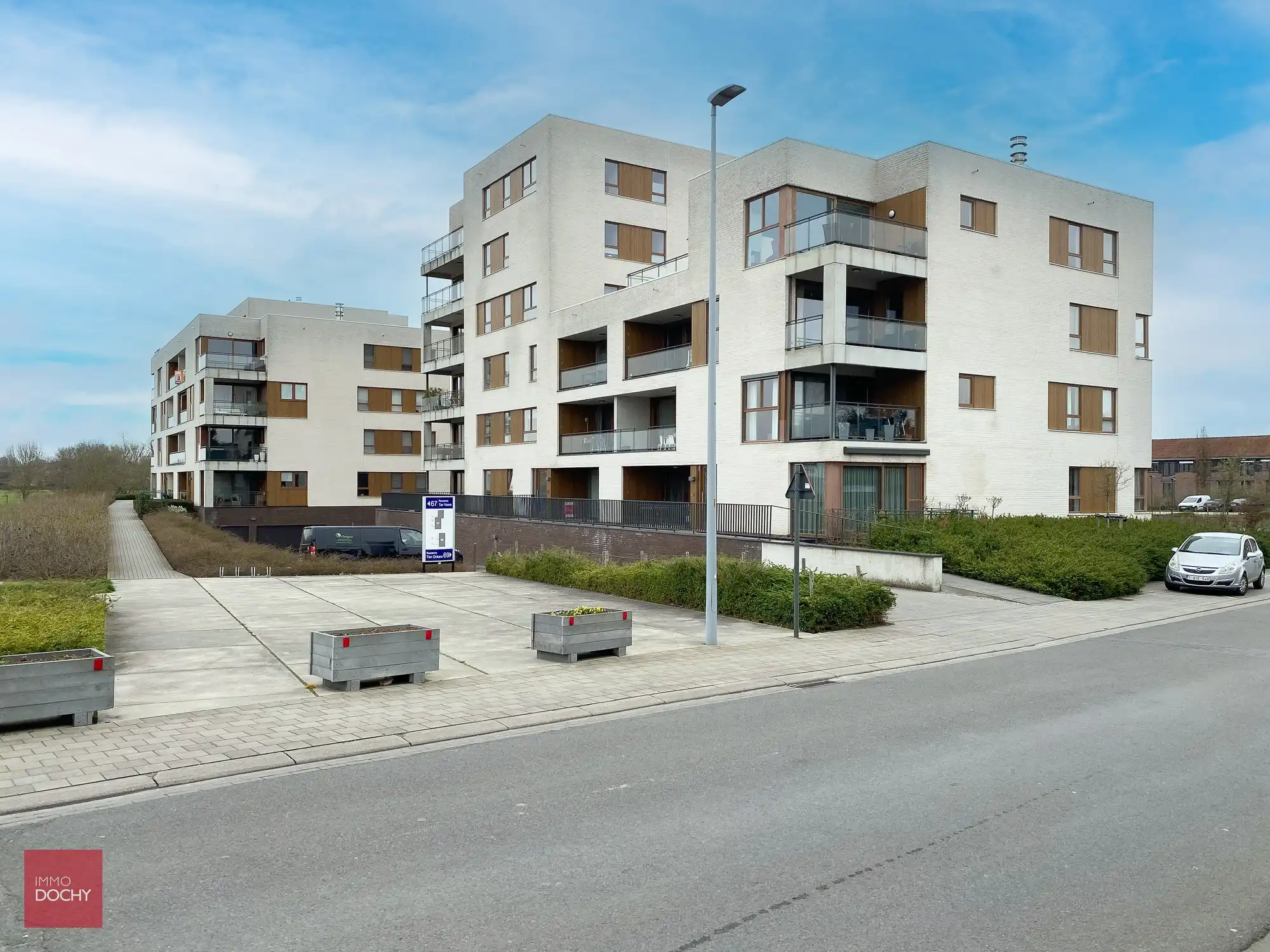 Mooi recent gelijkvloers appartement in centrum aan Leieboorden | Leiestraat foto {{pictureIndex}}