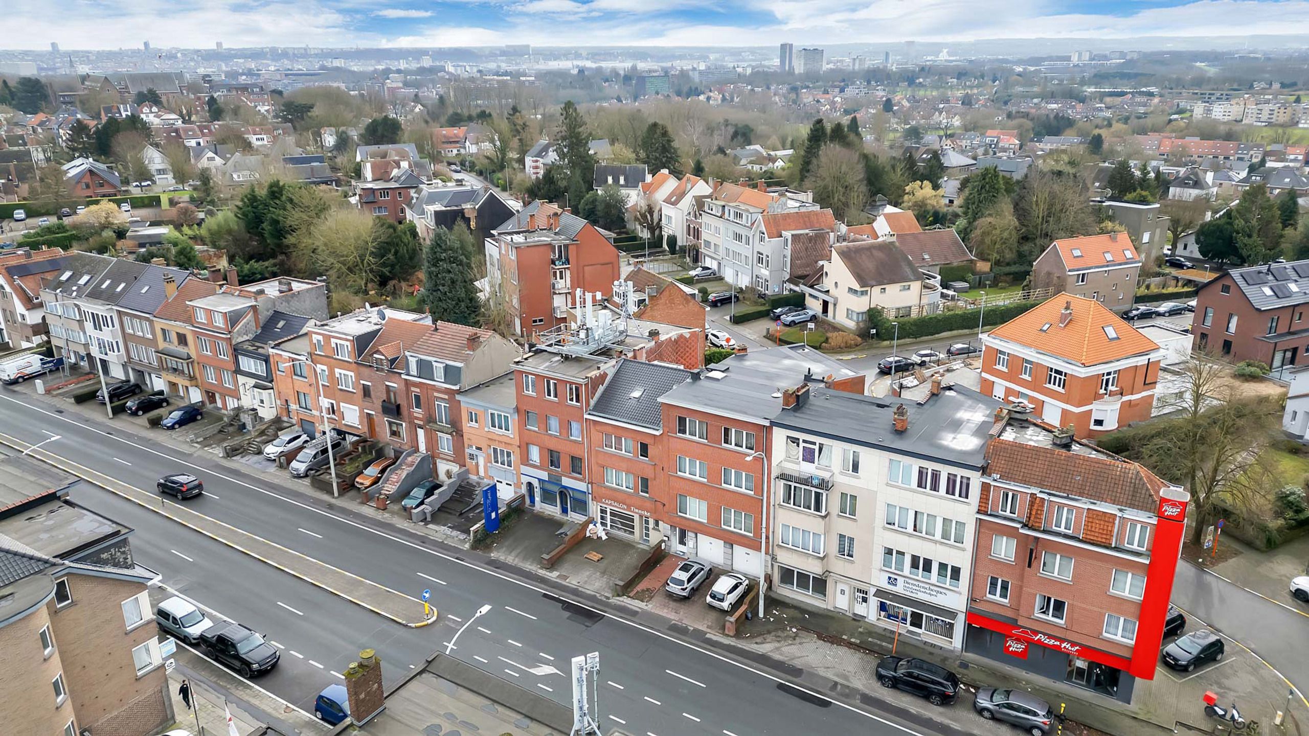 Opbrengsteigendom met 3 appartementen en horecazaak te Dilbeek foto 4