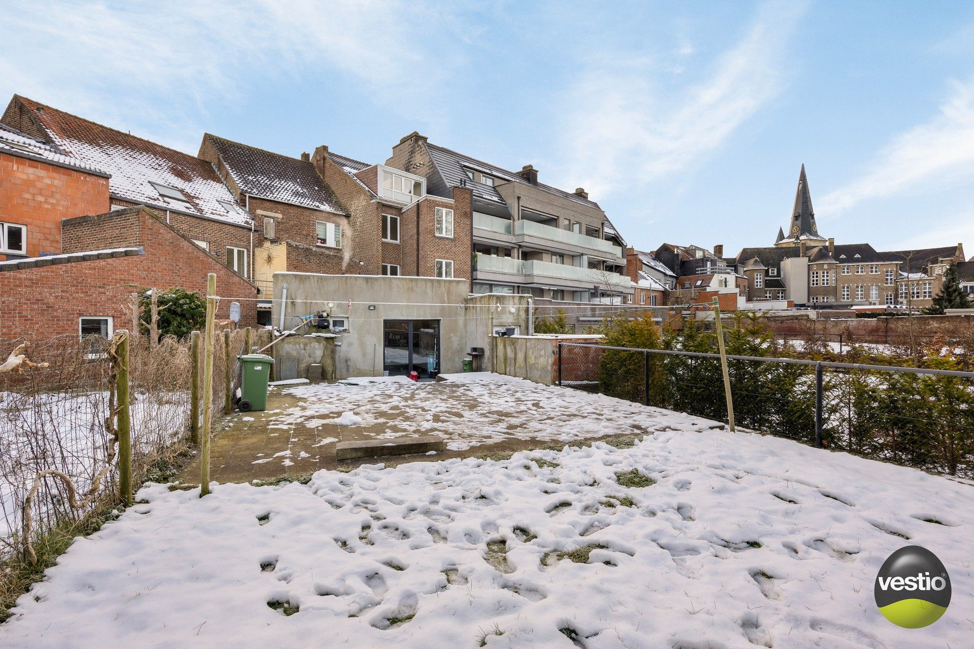 HANDELSPAND MET WOONST IN BILZEN CENTRUM foto 30