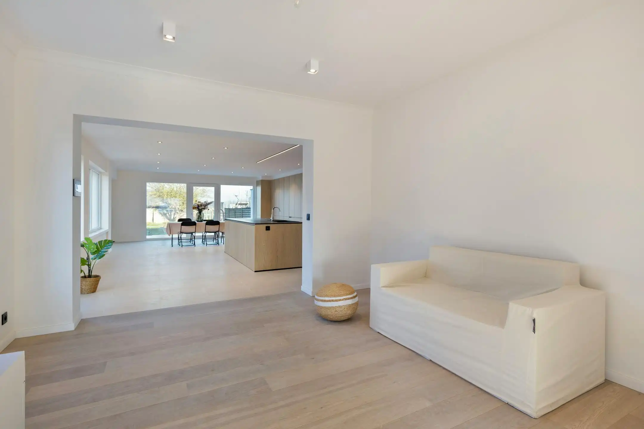 Gerenoveerde, energiezuinige woning te koop te Oudenaarde.  foto 9