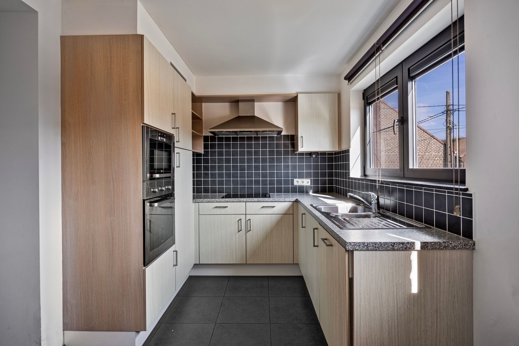 Lichtrijke, instapklare duplex met 2 slpks met ruim terras foto 10