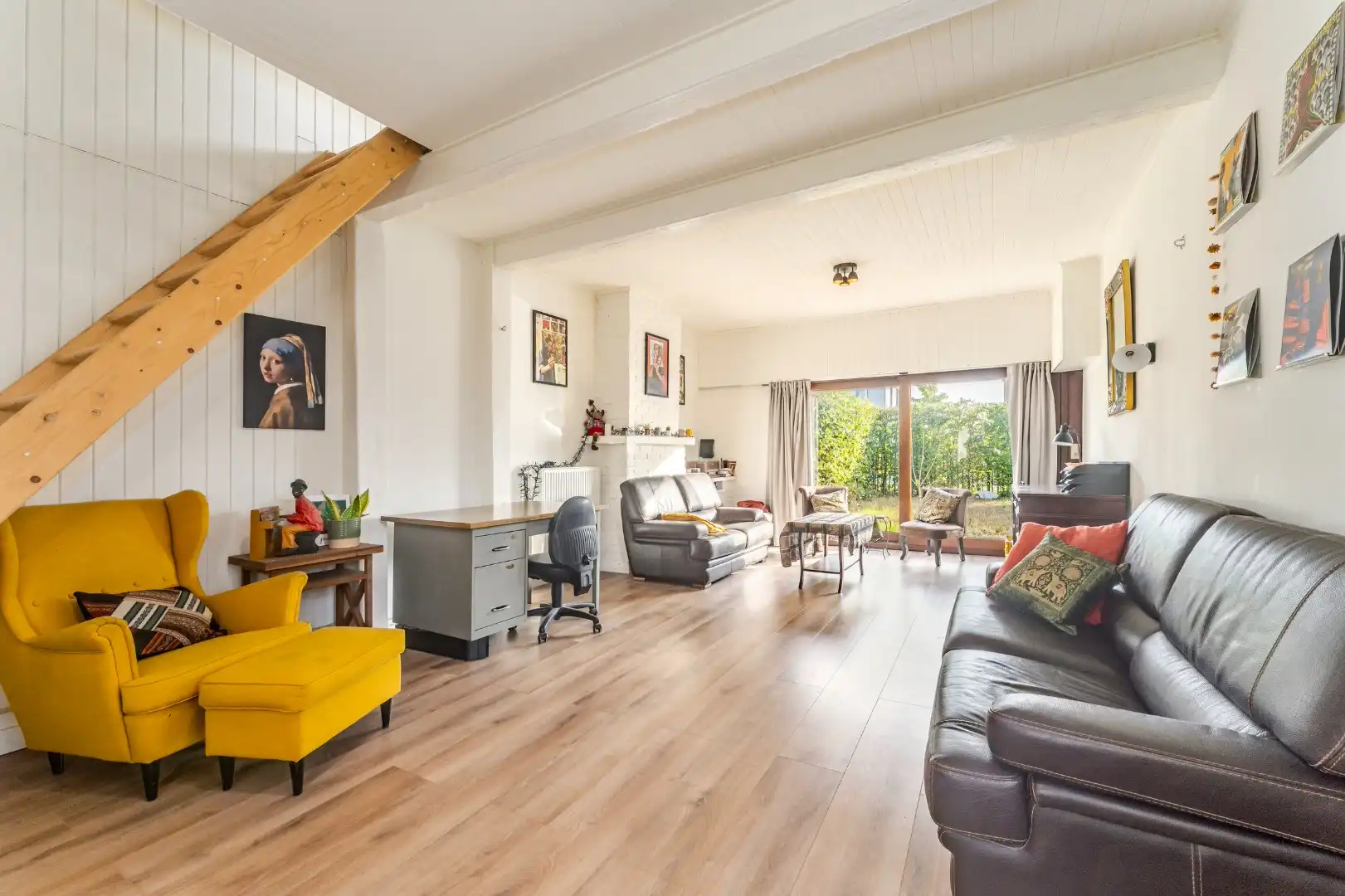 Charmante ruime woning met aangename tuinzone foto 2