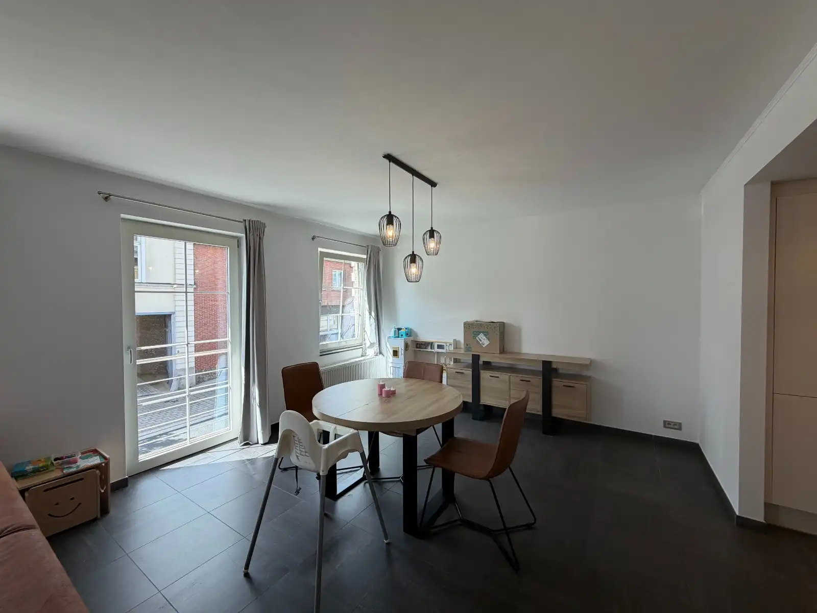 Lichtrijk appartement met 2 slaapkamers en terras – 1ste verdieping | EPC A foto 5