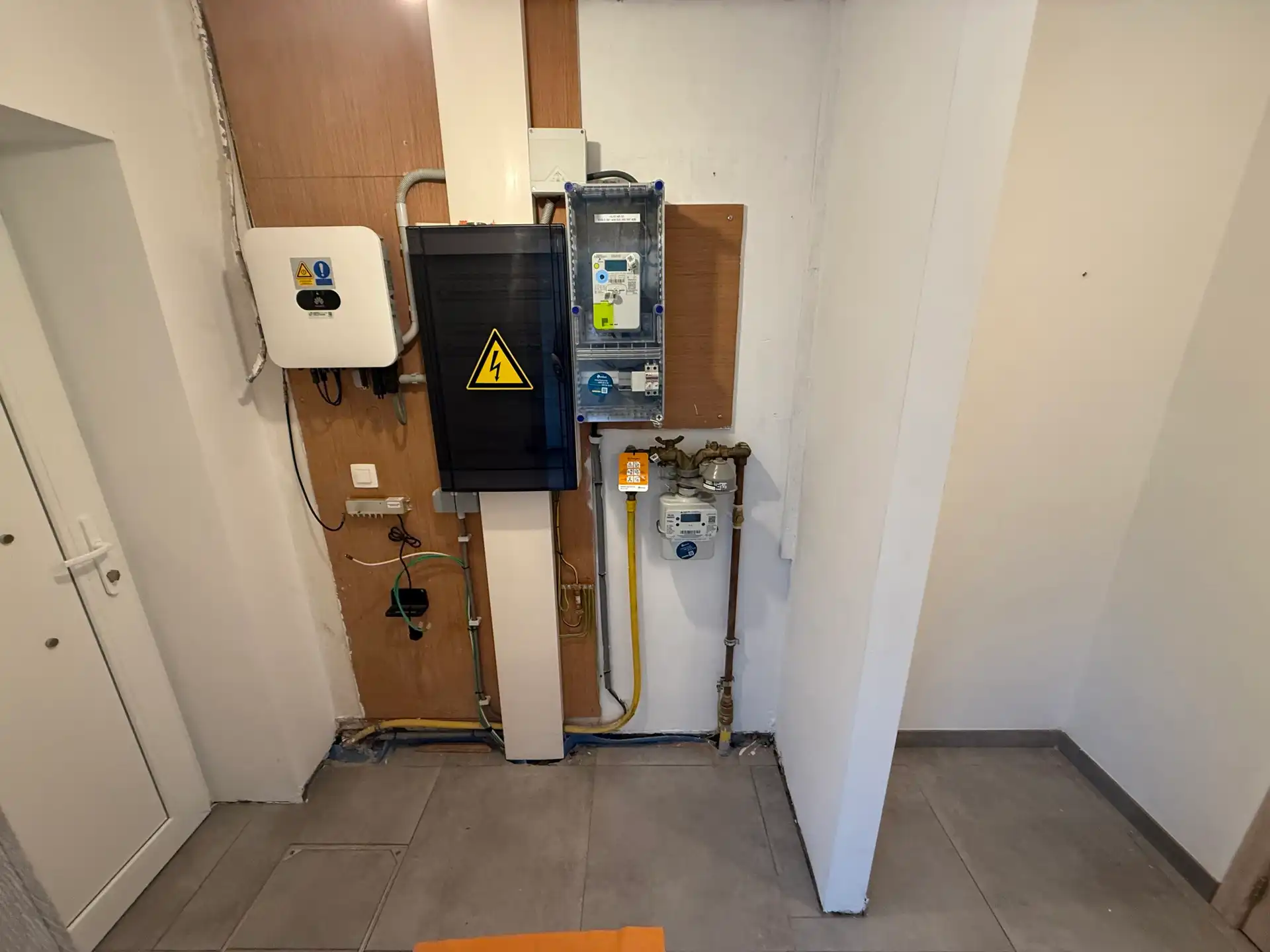 ERPE - MERE - Gerenoveerde rijwoning met tuin. foto 12