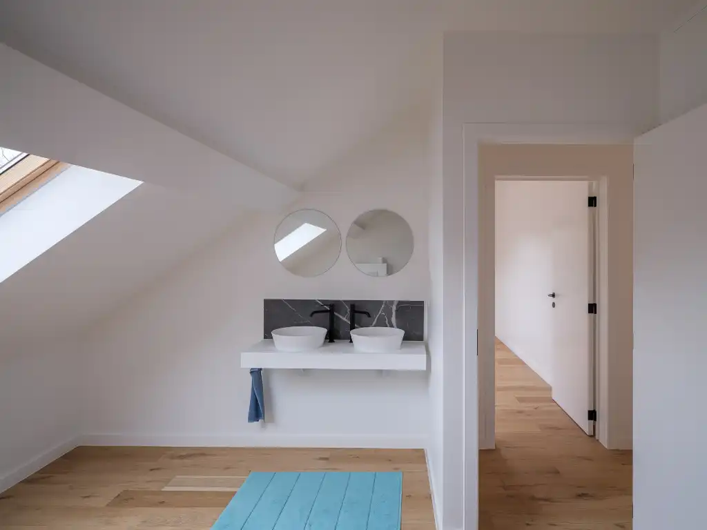 Sint-Martens-Latem – Bijzonder ruime en energiezuinige villa met woon-/werkmogelijkheid vlakbij het dorpscentrum. foto 24