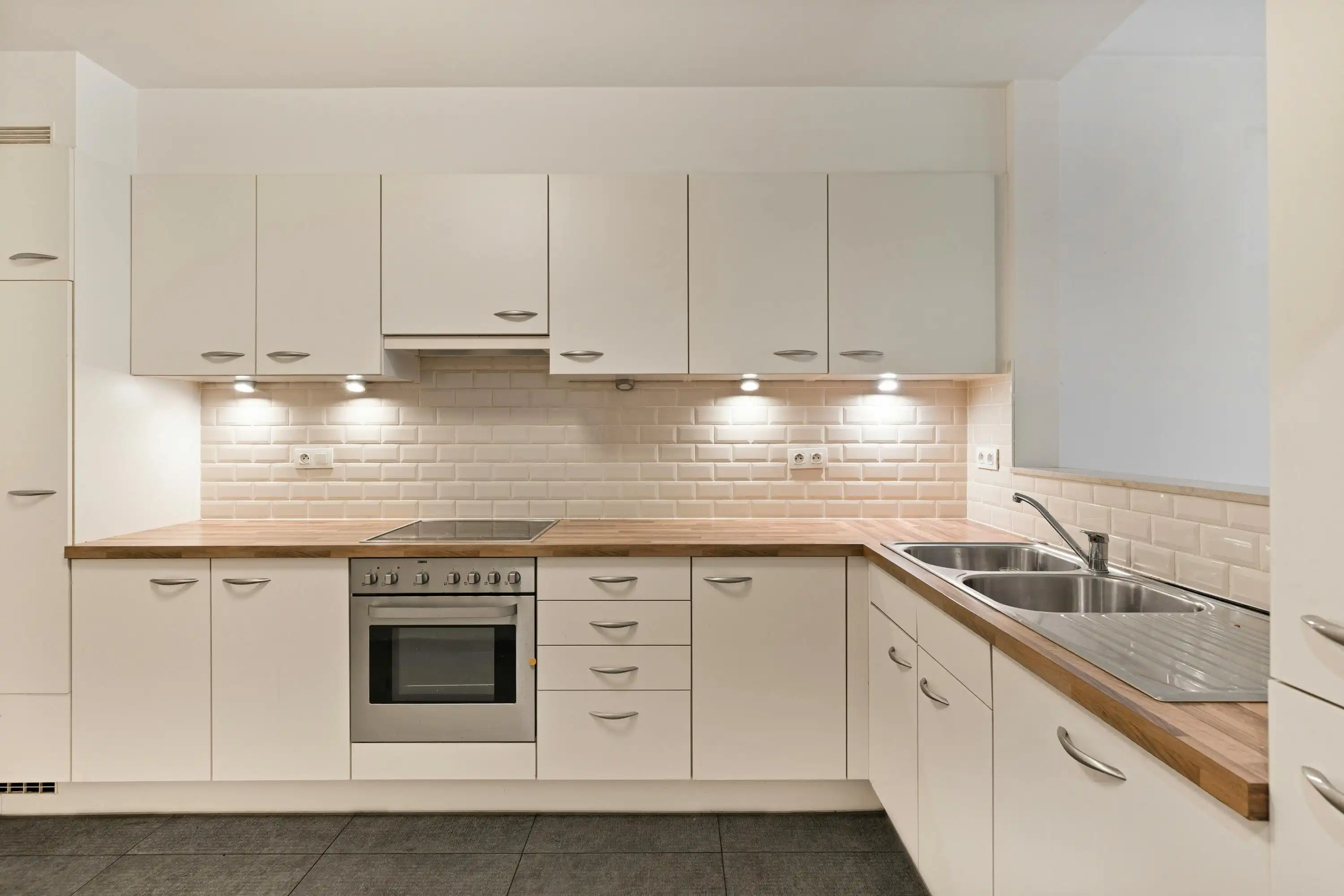 2 slaapkamer appartement te koop in het centrum van Heist foto 5