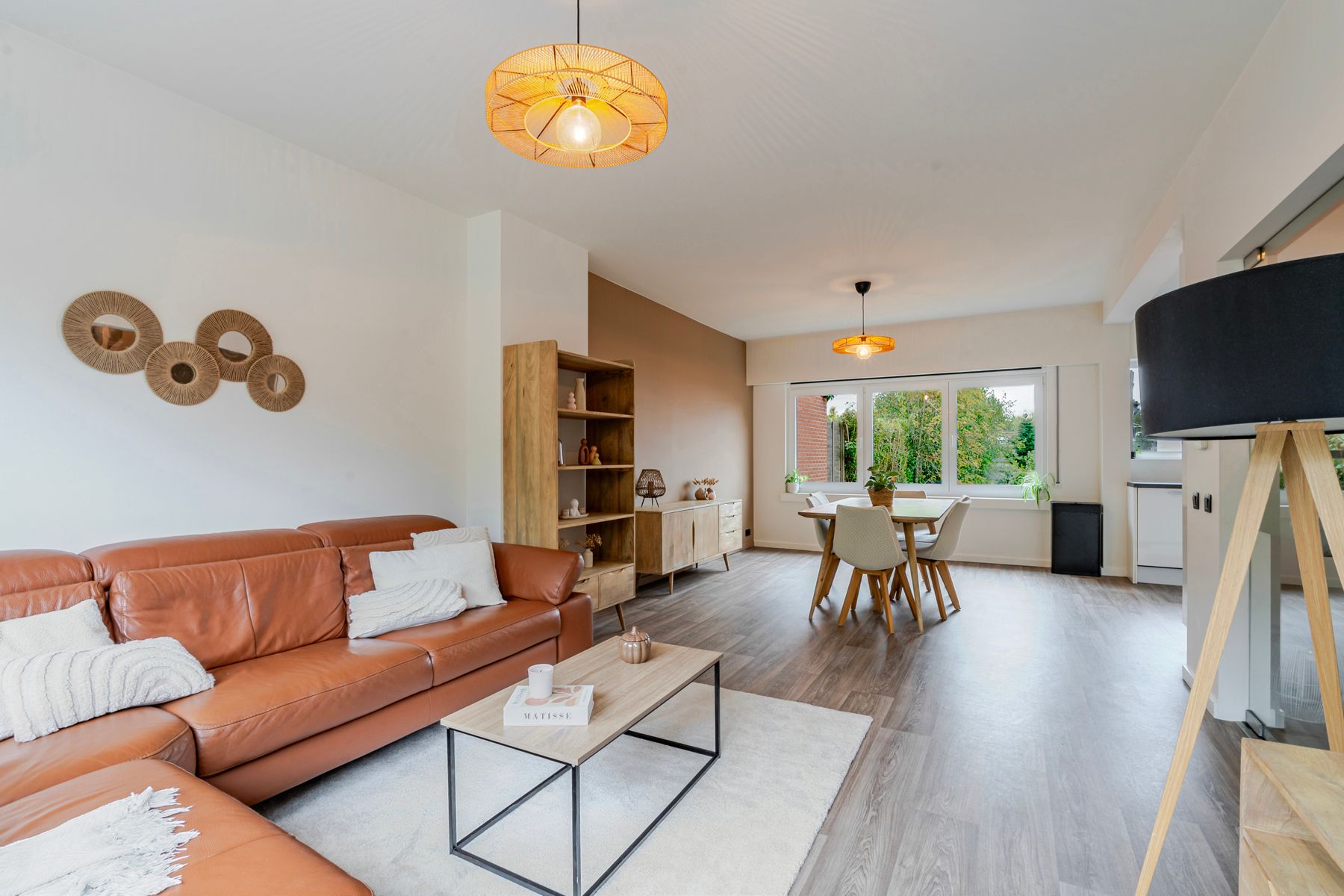 Instapklare bel-etagewoning met 4 slaapkamers in Aartselaar foto 4