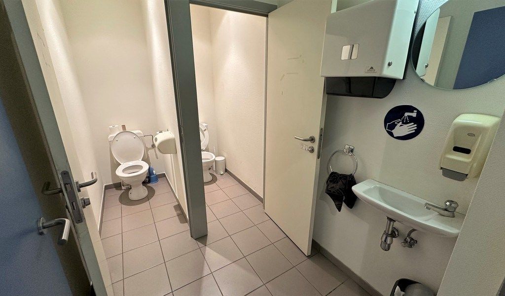 Commercieel gelegen kantoren te huur vlakbij E40 in Erpe foto 14