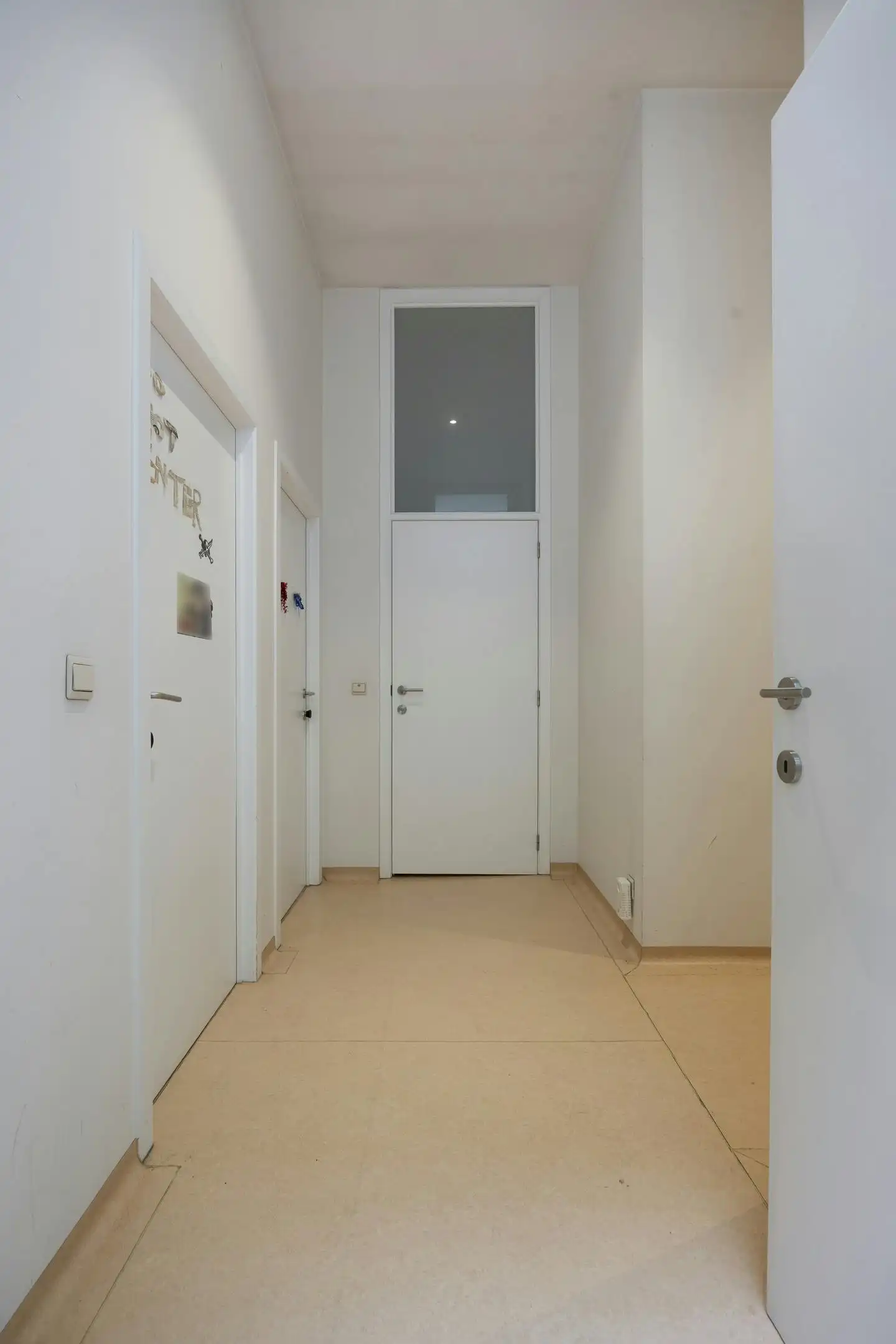 Op te frissen herenhuis met 7 slaapkamers en stadstuin. foto 21