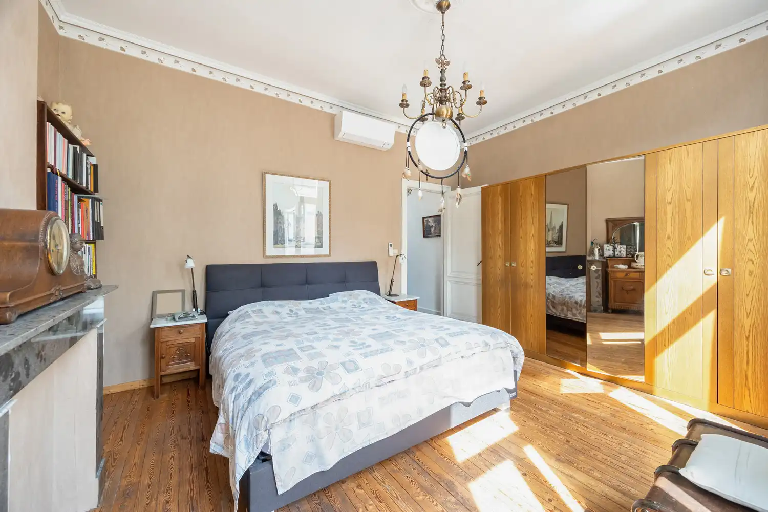 Karaktervolle, instapklare herenwoning met heerlijke stadstuin op toplocatie te Antwerpen-Zuid foto 19