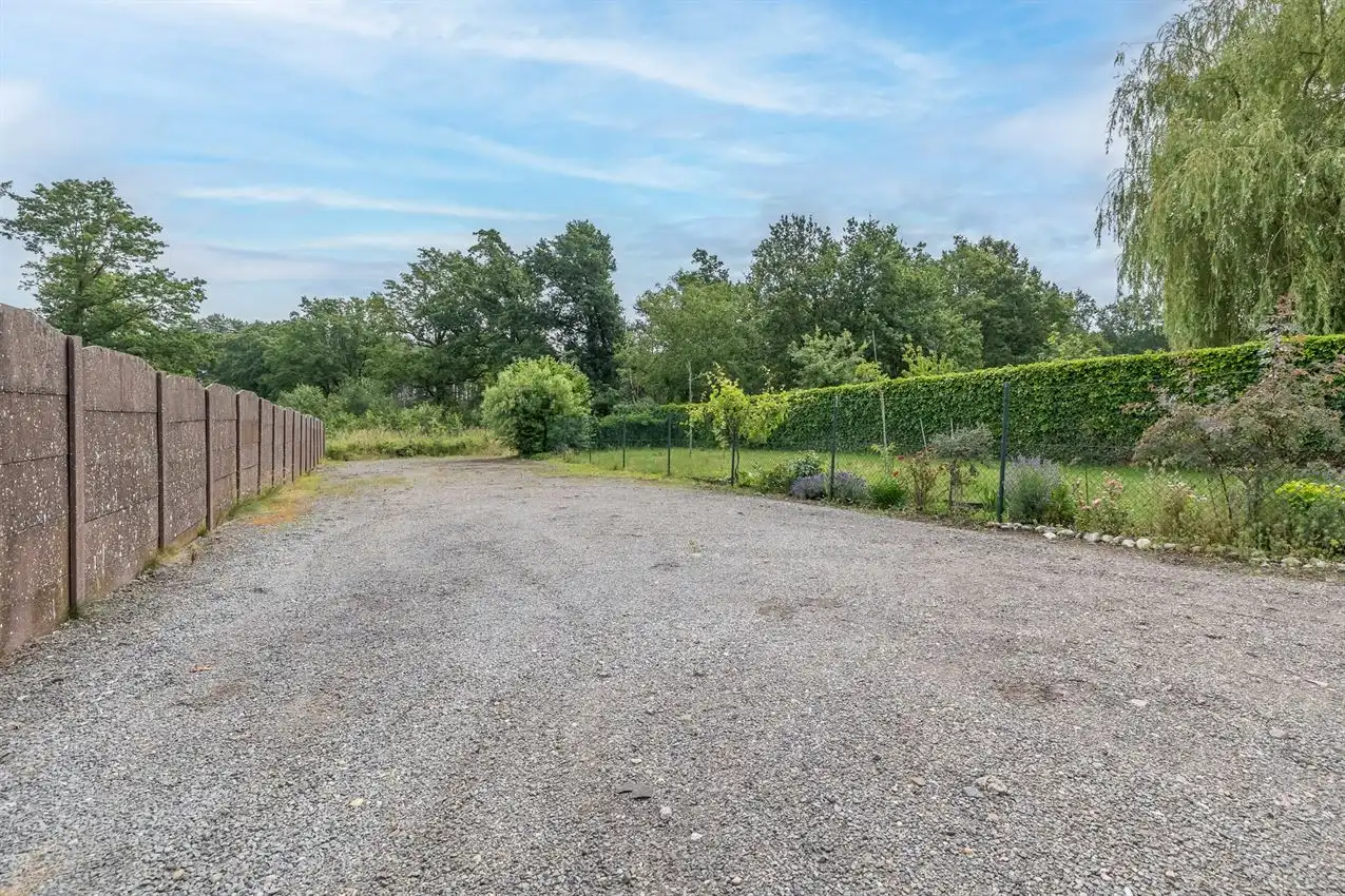 Uniek hoevepand met vele mogelijkheden: kangoeroewoning, horeca, vrij beroep... foto 3