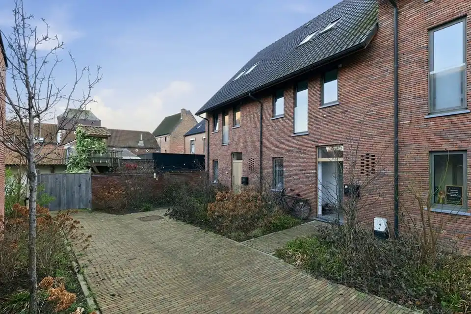 INSTAPKLARE WONING OP EEN TOPLIGGING IN SINT-TRUIDEN foto 33