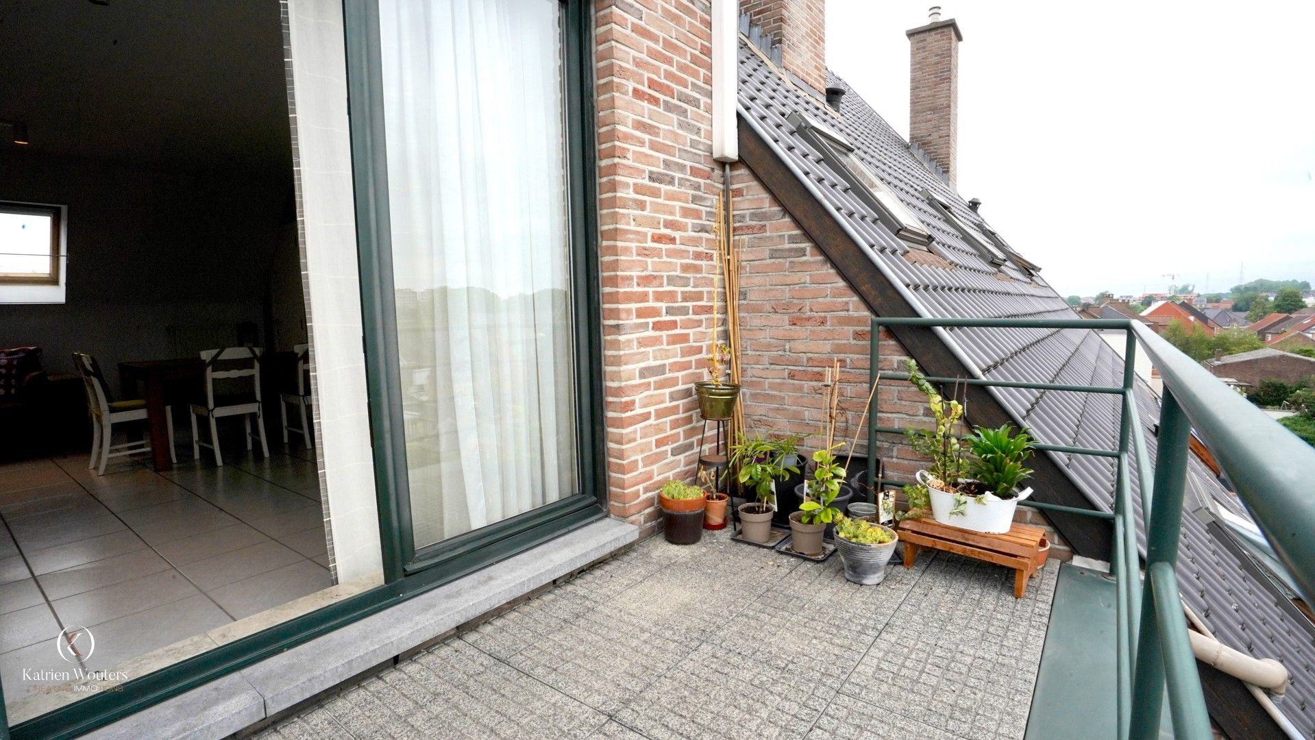 Centraal gelegen appartement met autostaanplaats foto 3