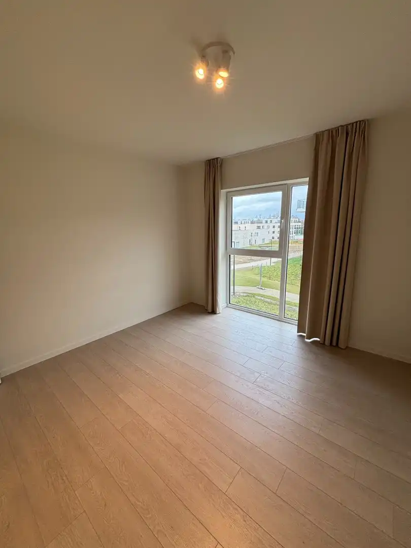 Nieuwbouw 2-slaapkamerappartement met terras foto 4