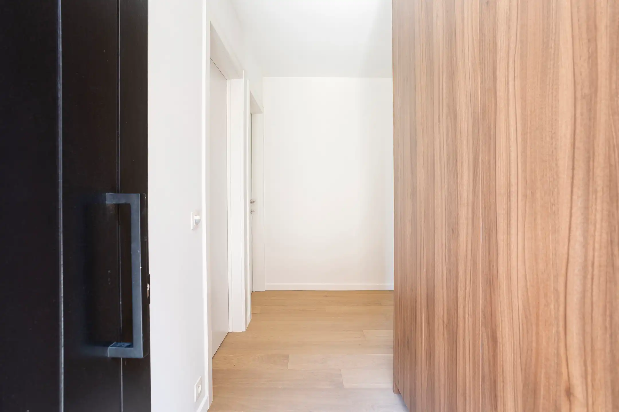Luxueus afgewerkt gelijkvloersappartement met 3 slaapkamers foto 3
