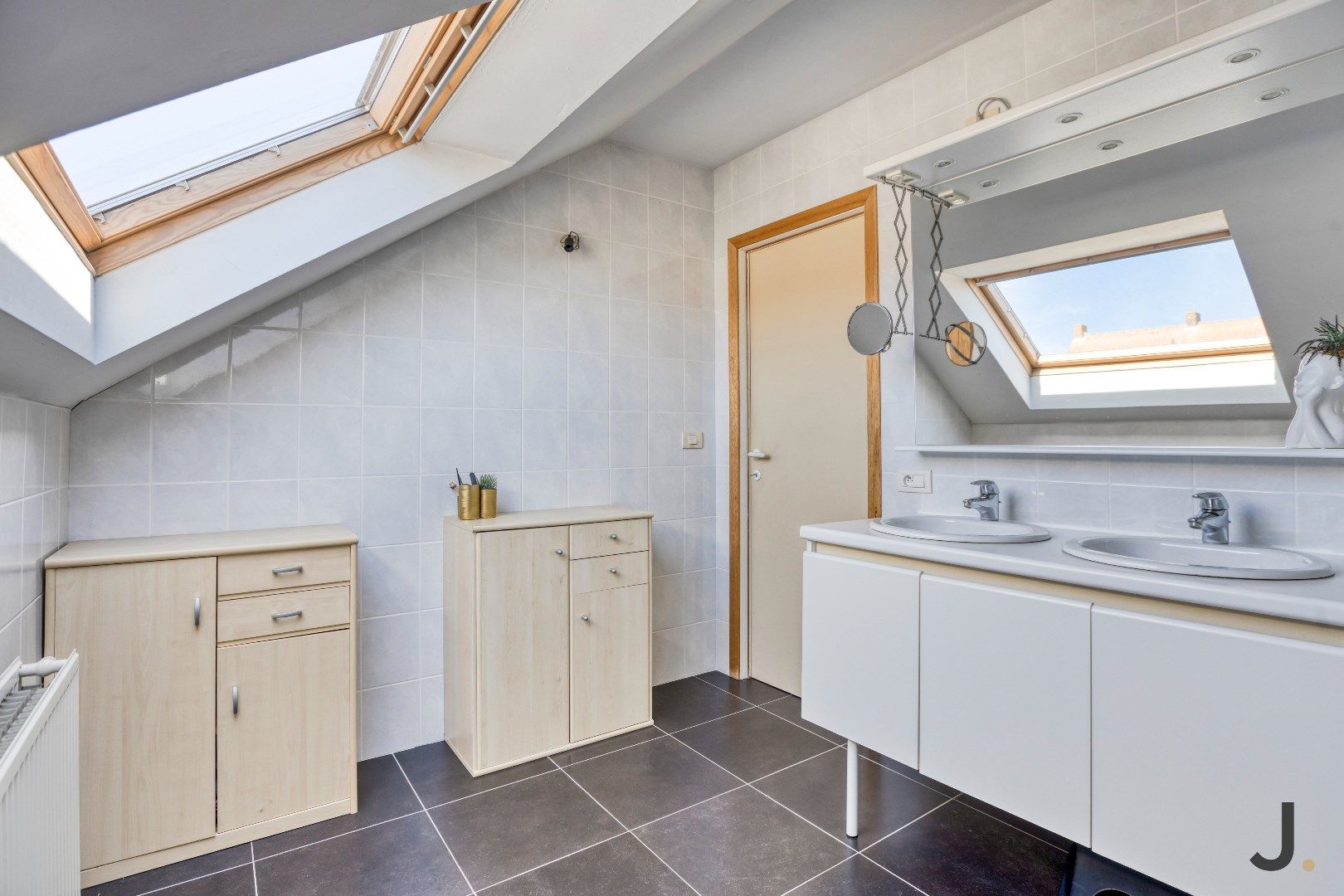 Moderne, energiezuinige halfopen gezinswoning in Rekkem foto 18