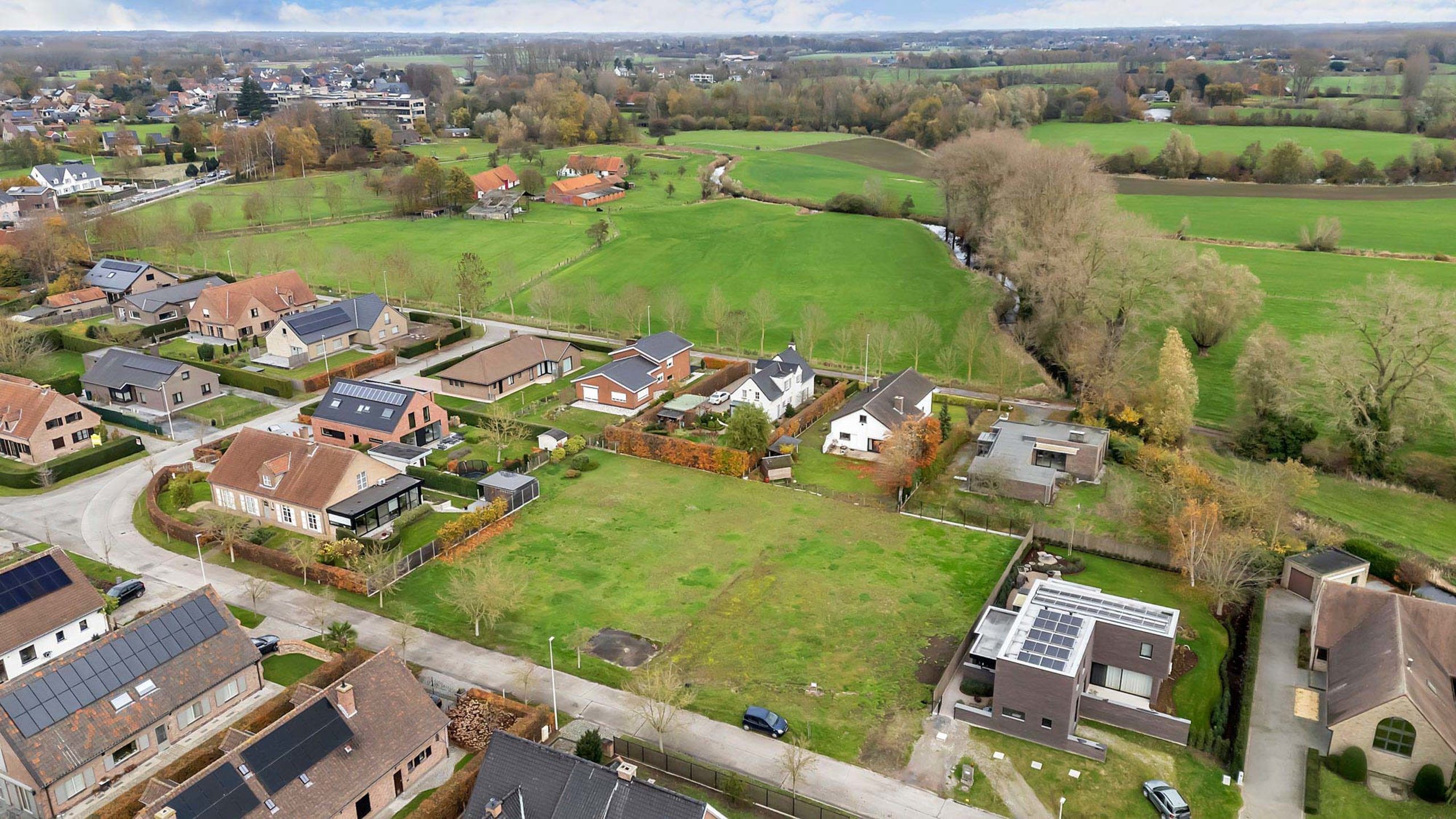 Exclusieve bouwgrond voor open bebouwing zonder bouwverplichting! foto 2