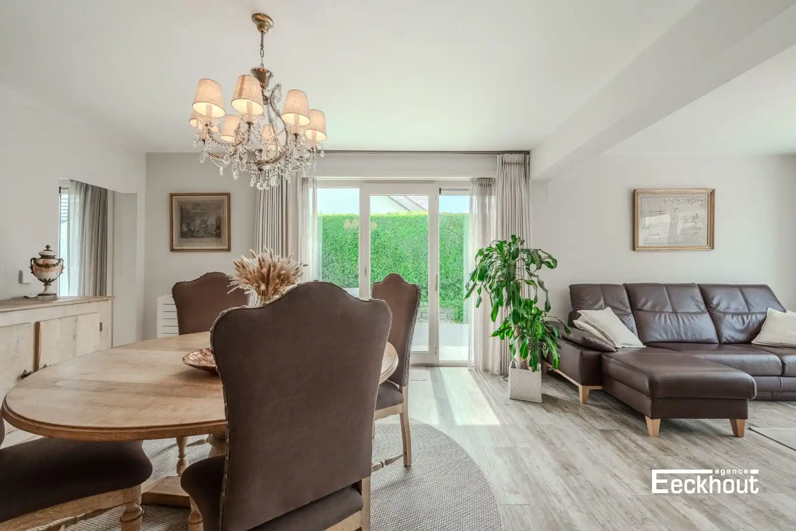 Gerenoveerd appartement met uitzonderlijk groot terras! foto 5