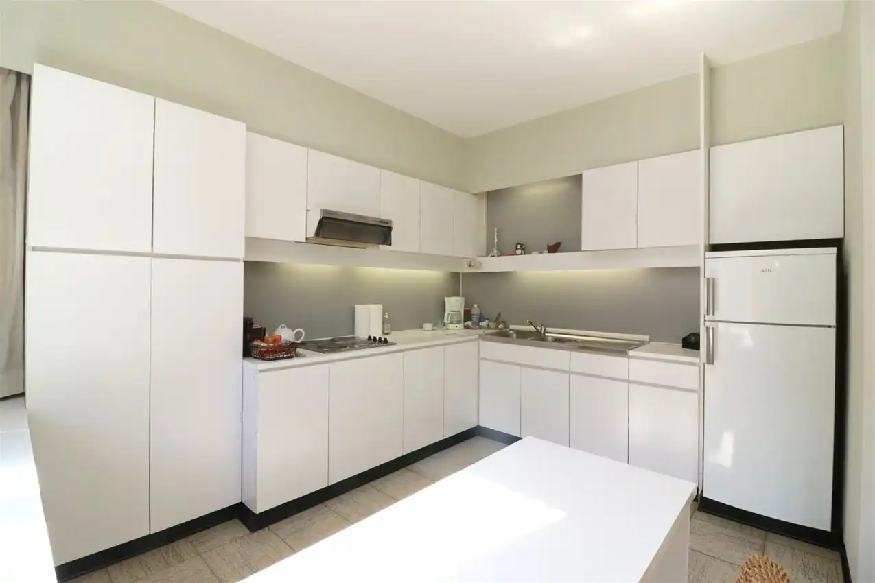 Ruime duplex, twee slaapkamers,  in volle centrum foto 5