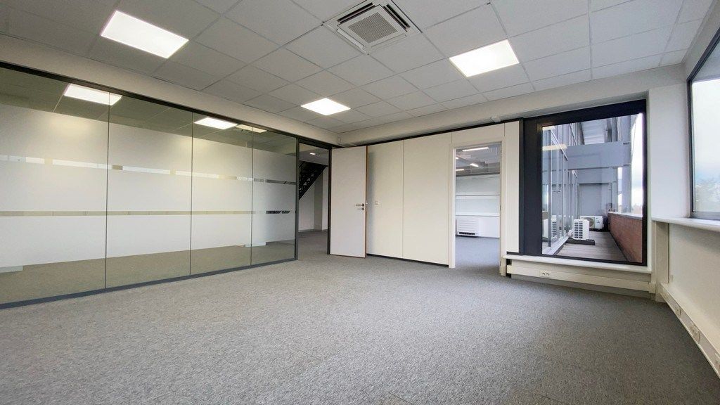 Burelen te huur vlakbij The Loop in Dionysius KMO center in Sint-Denijs-Westrem foto 7