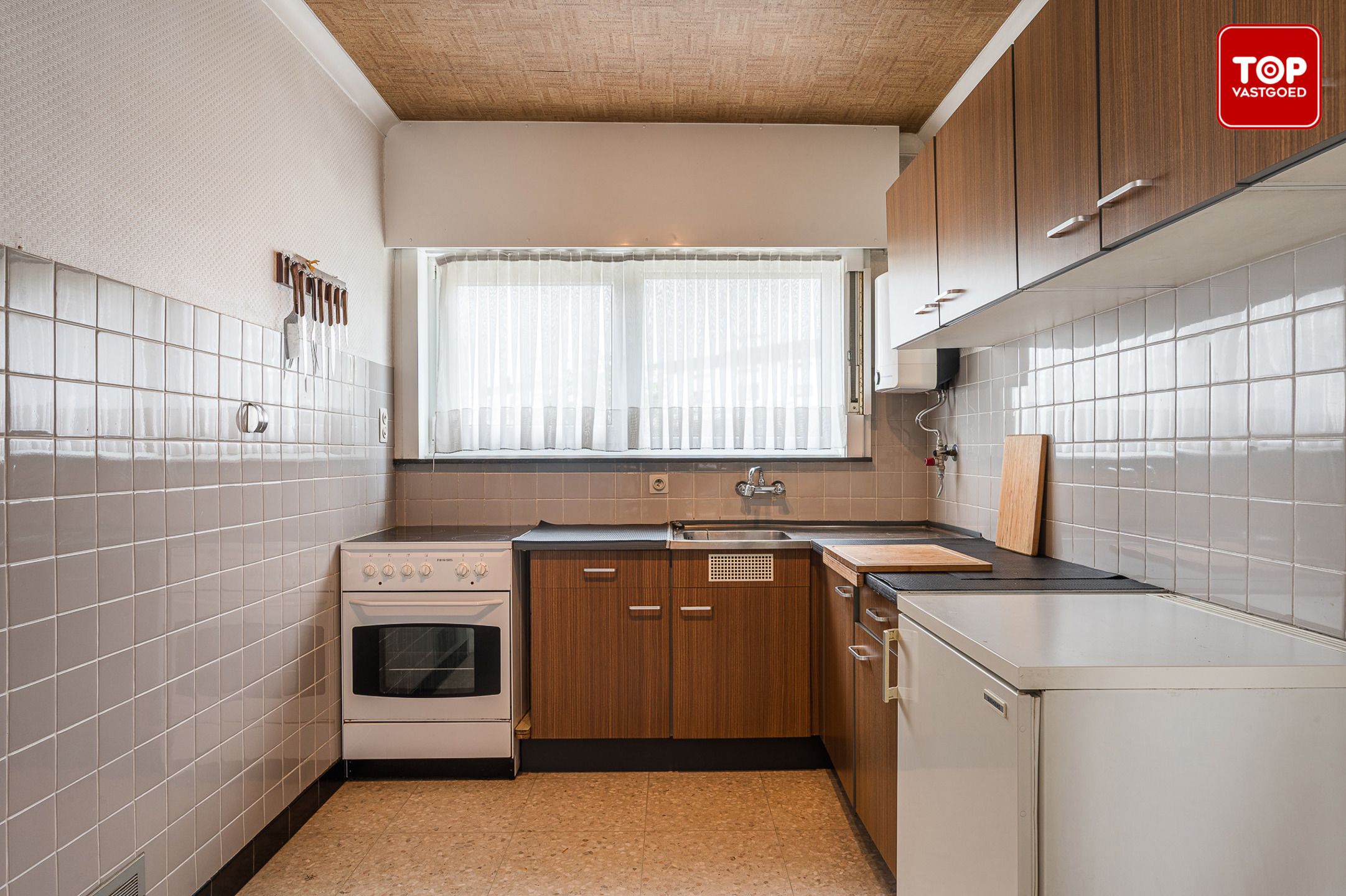 Te renoveren woning met potentieel in rustige buurt  foto 8