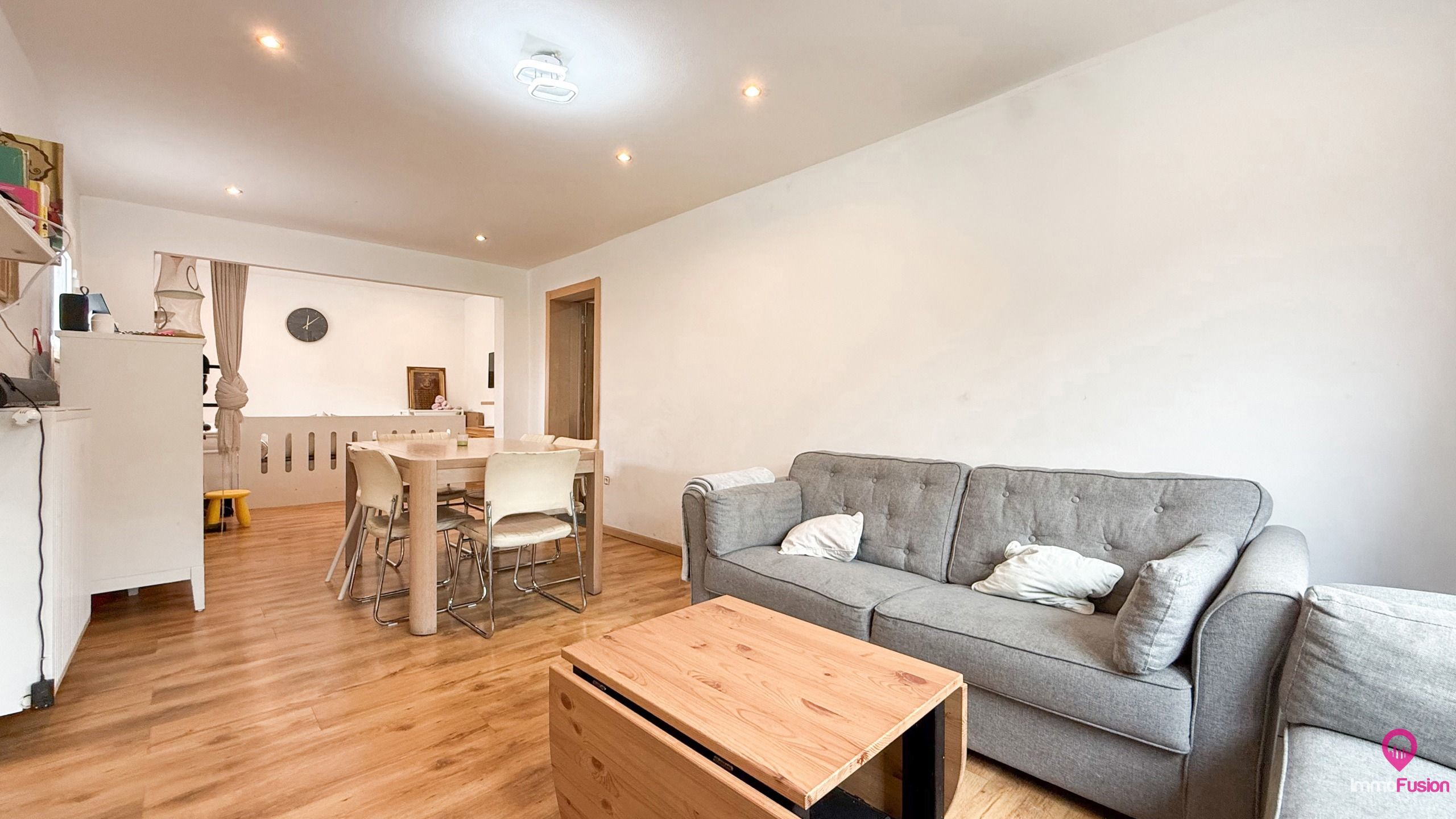 Woning met handelsruimte en 203 m² woonopp. te Houthalen! foto 7