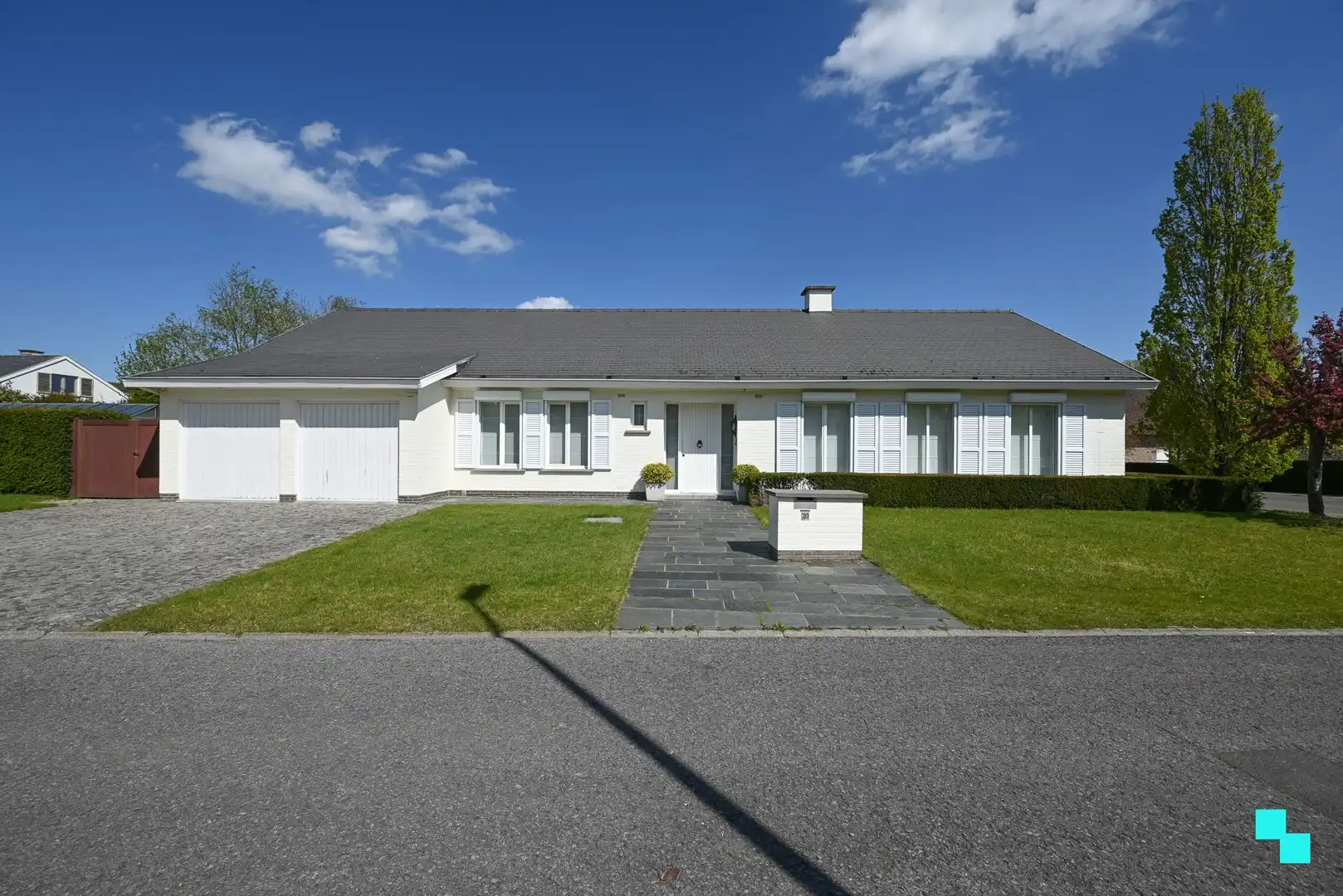 Verrassend ruime woning op hoekperceel te Izegem, Bosmolens foto 31