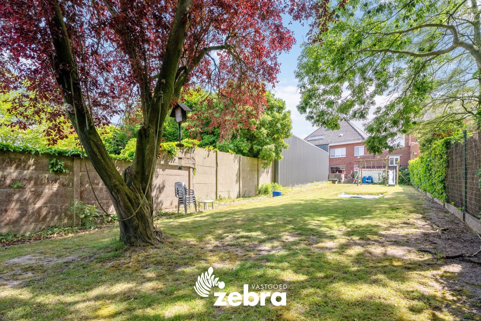 Ruime licht op te frissen woning met drie slaapkamers te Tielt! foto 20