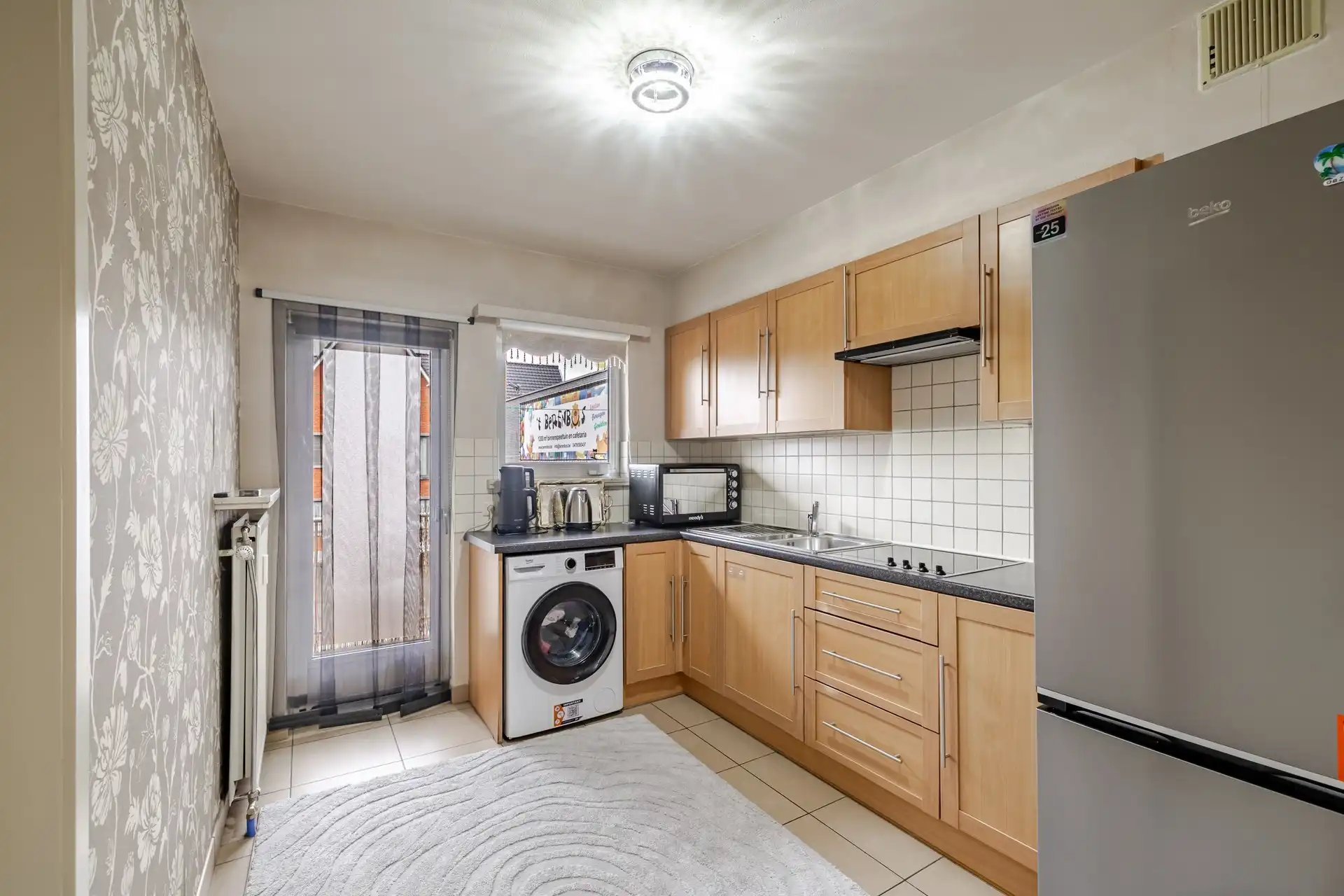 Opbrengsteigendom met 5 appartementen en 5 garages op toplocatie te Wetteren! foto 7