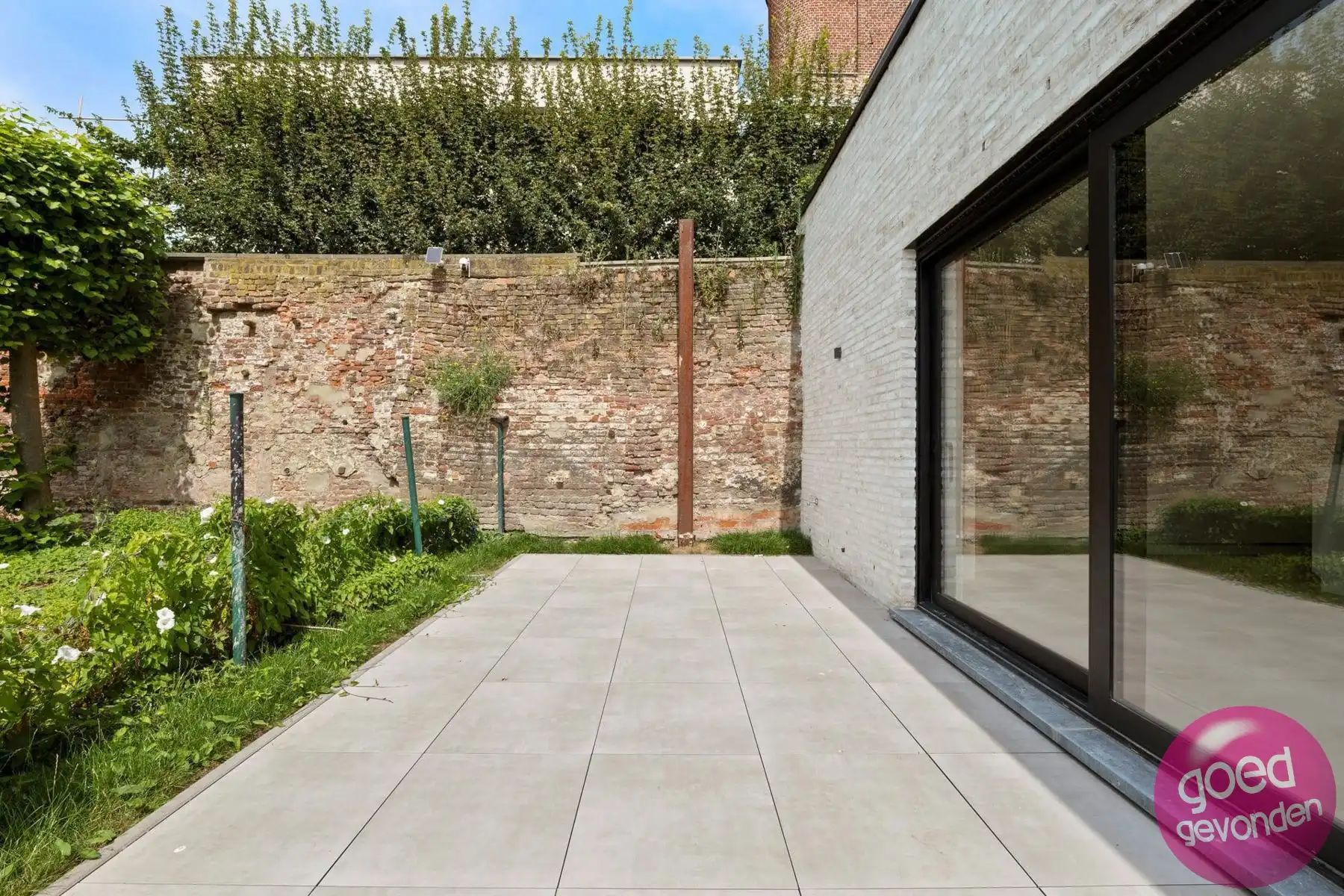 NIEUW APP - 1of2 SLK - TERRAS - KELDER - CENTRUM - GEEN BTW foto 12