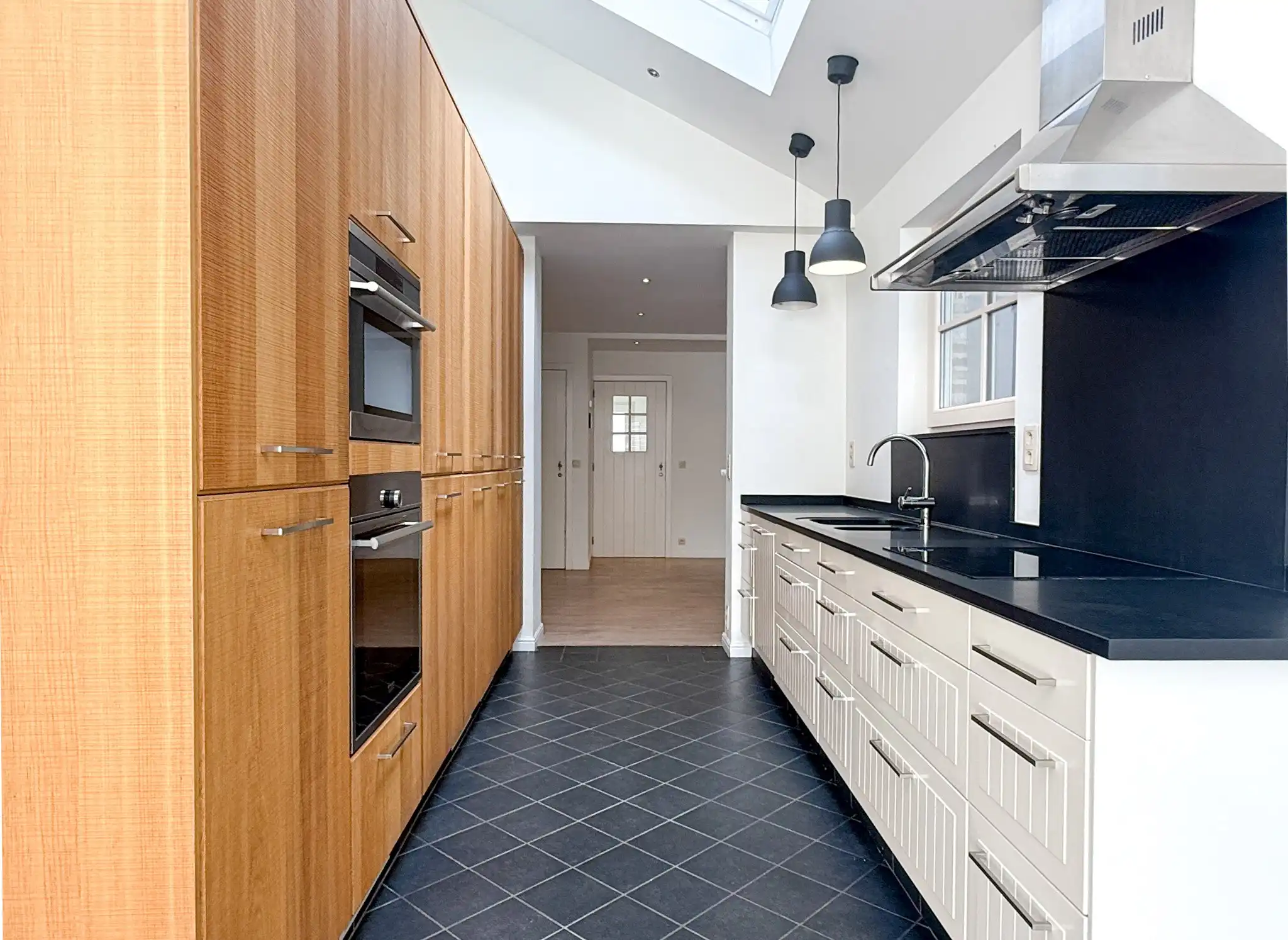 Instapklare woning met drie slaapkamers in het hartje van Bazel foto 7