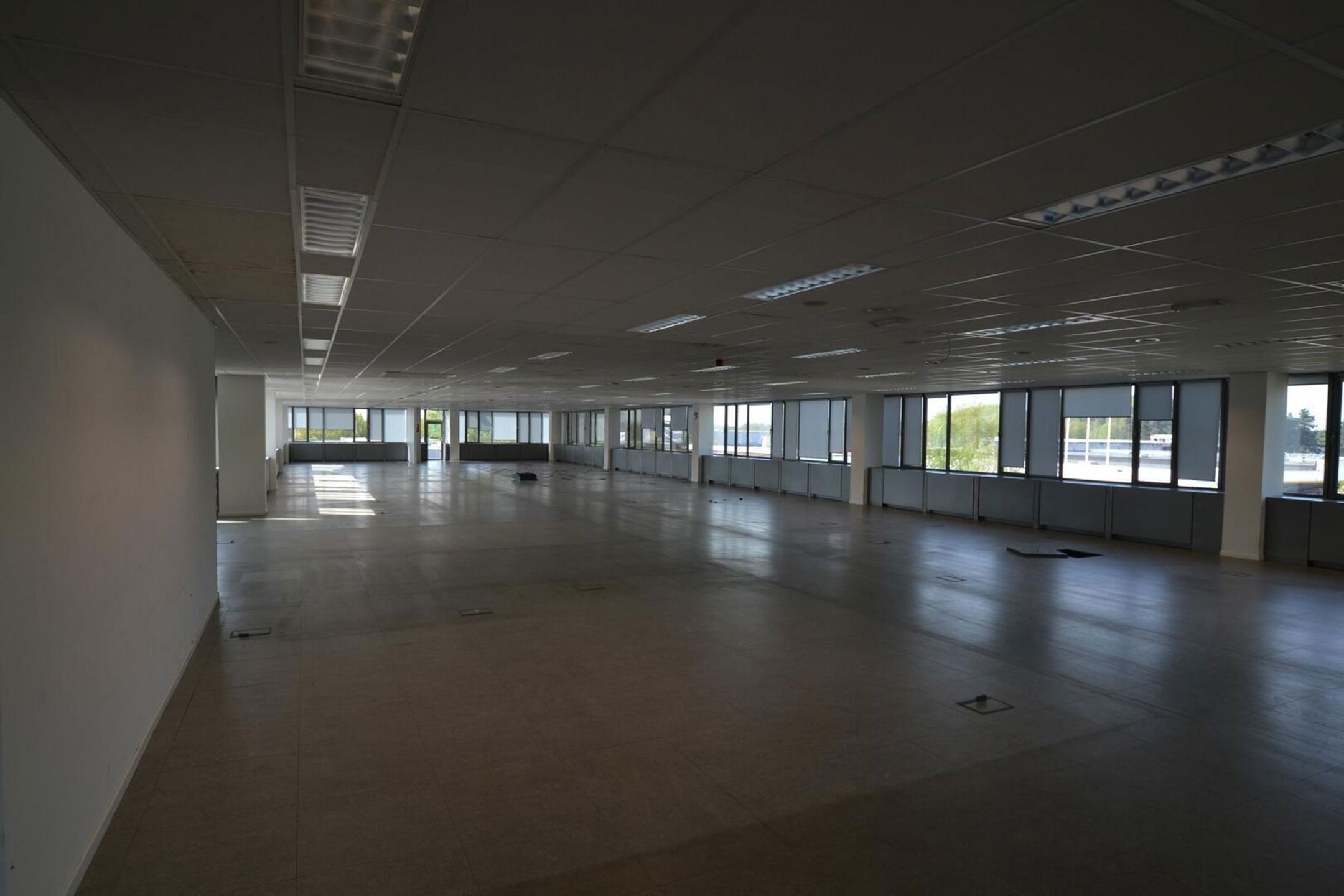 Moderne Opsplitsbare Kantoorruimte langs de E313  foto 7