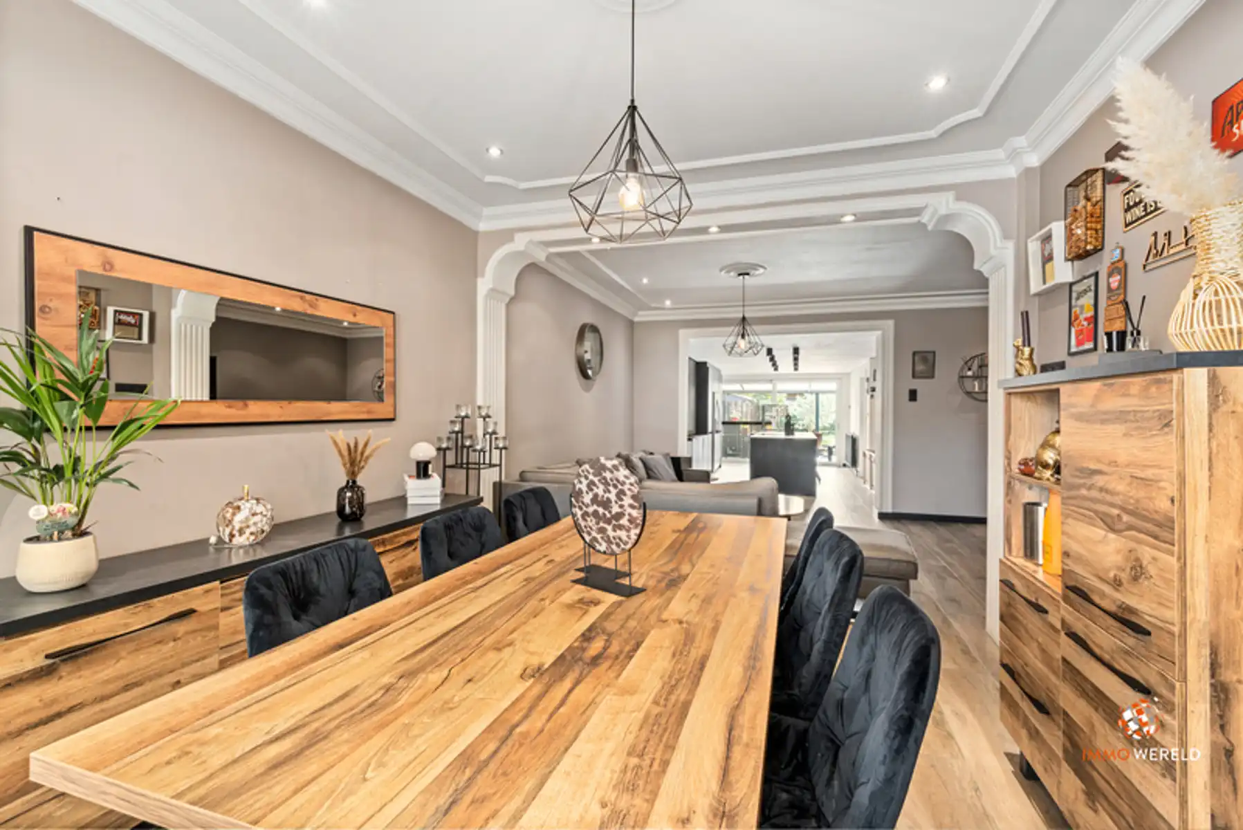 Prachtige gerenoveerde woning met 3 slaapkamers en grote tuin foto 9