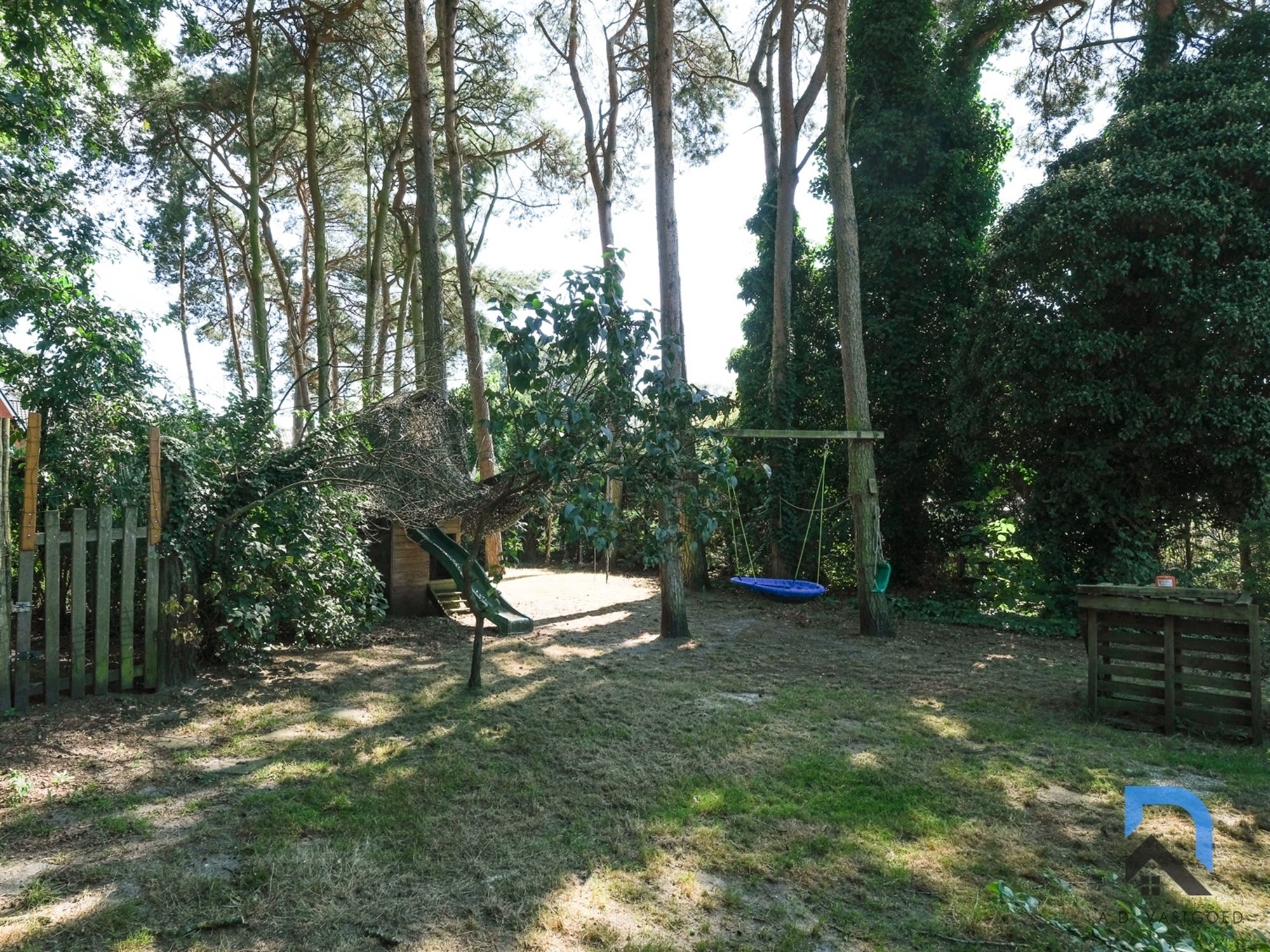 Vrijstaande woning op toplocatie in Genk foto 27