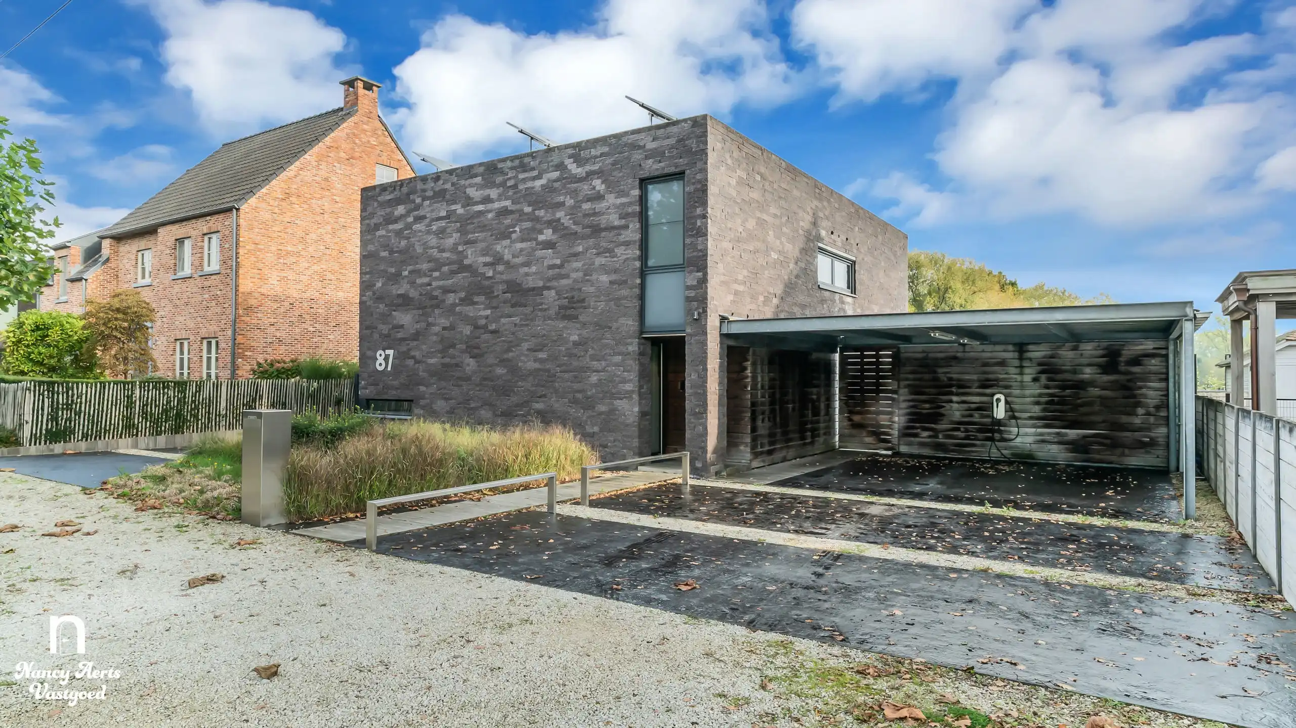 Bemeubelde gezinswoning met vier slaapkamers op 9 are  foto 2