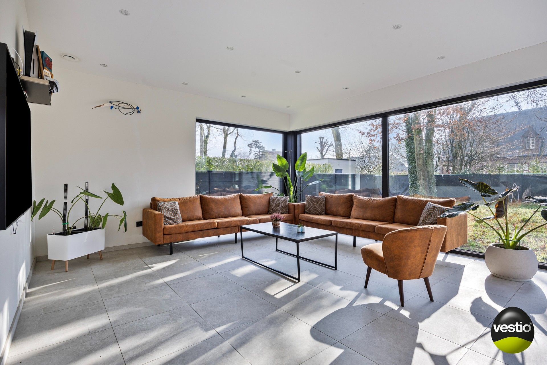 Prachtige, vrijstaande BEN-woning met 3 slaapkamers en 2 badkamers op toplocatie te Genk foto 4
