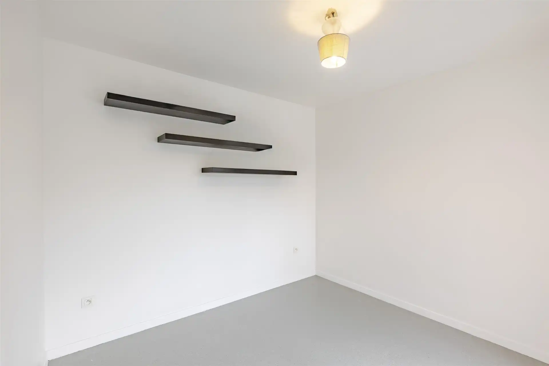 Ruime woning met 4 slks, tuin en garage foto 16