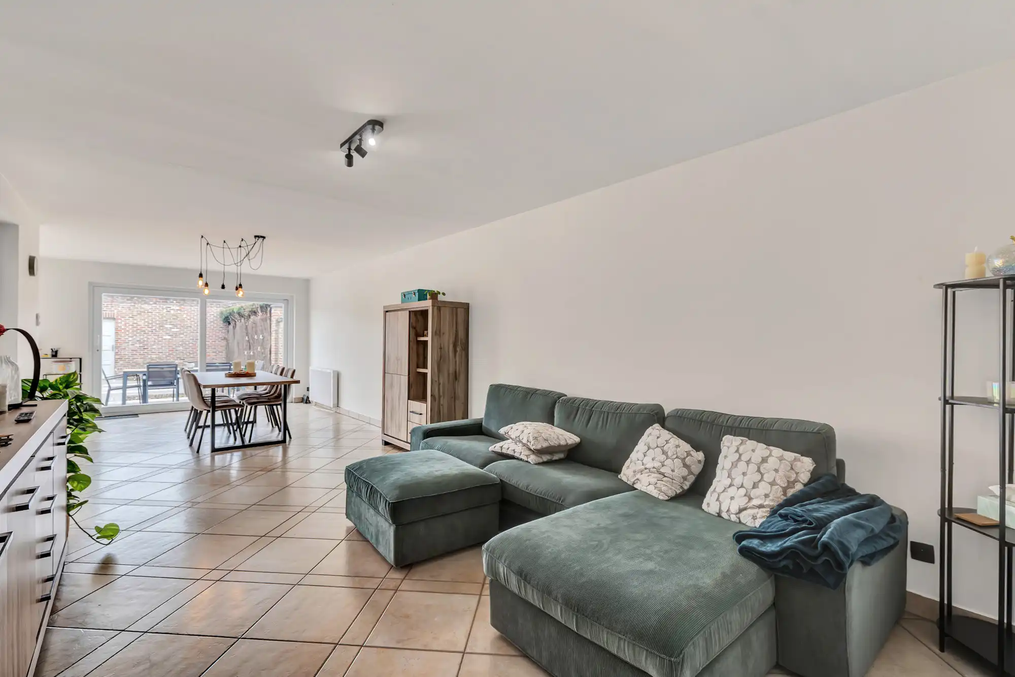 Ruim gelijkvloers appartement met tuin en garage in Deinze foto 4
