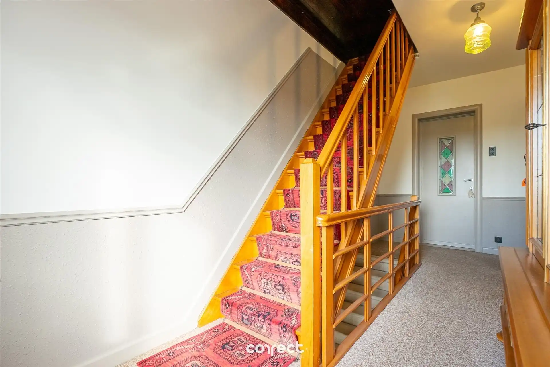 Landelijk gelegen, zeer goed onderhouden woning op een groot perceel. foto 12