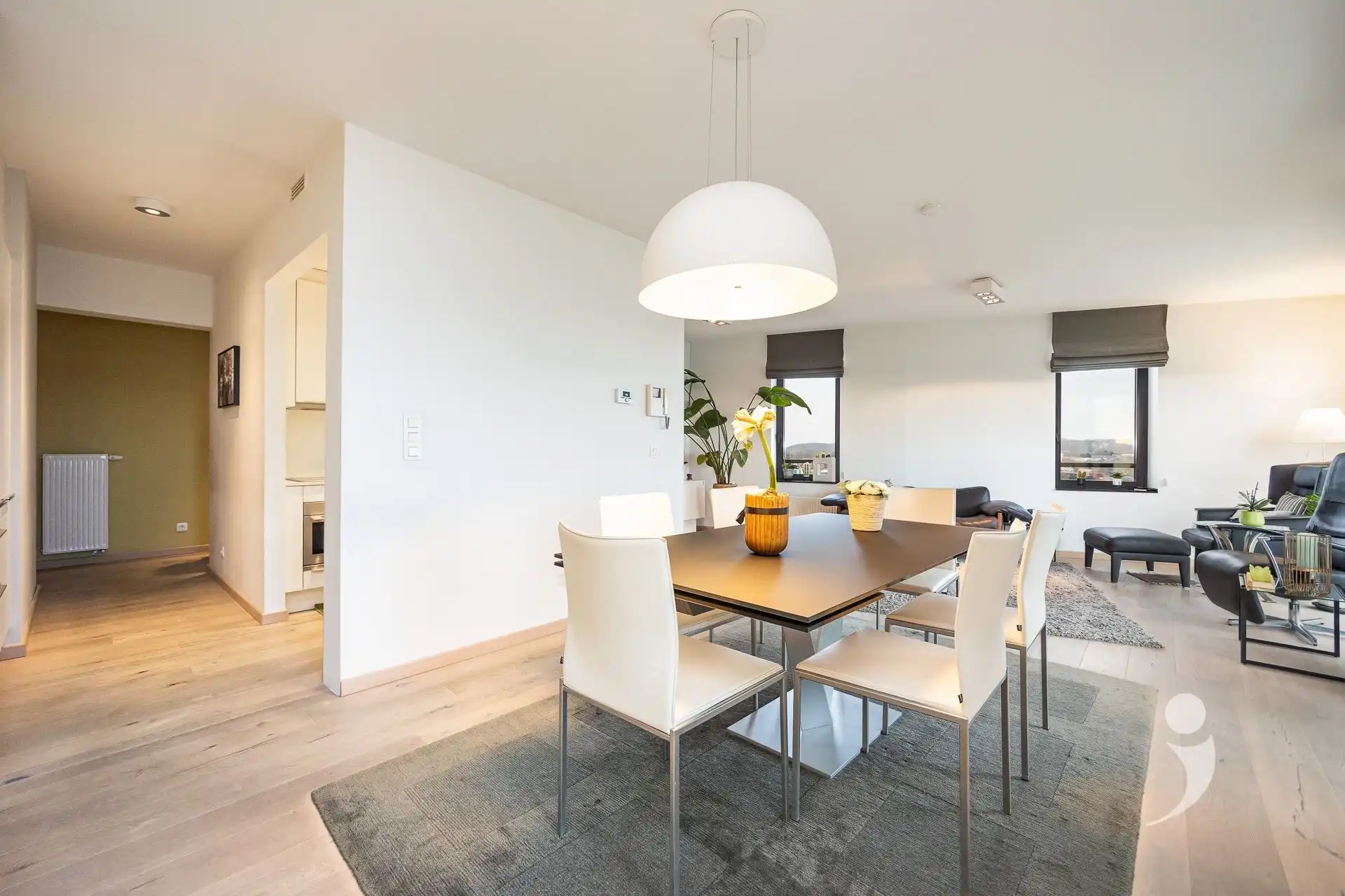 Instapklaar appartement met panoramisch uitzicht over Leuven foto 2