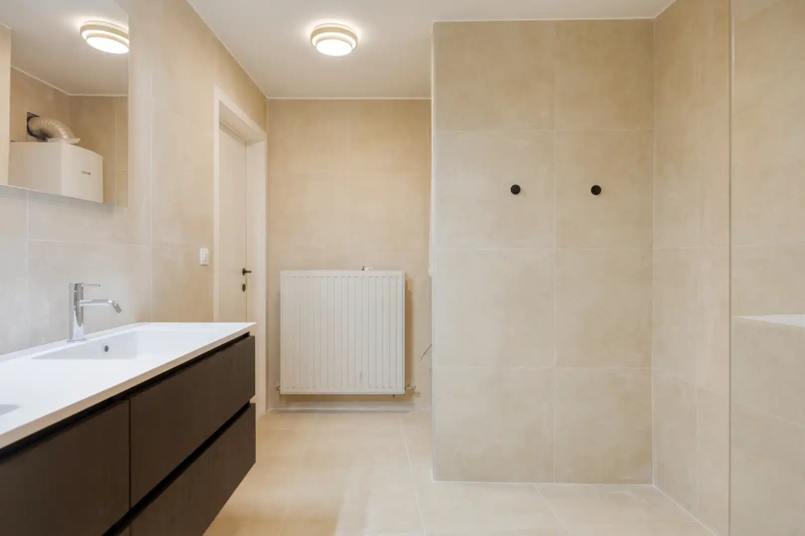  Ruim gerenoveerd appartement met 3 slpks en ruime zolderverdieping nabij het centrum foto 16