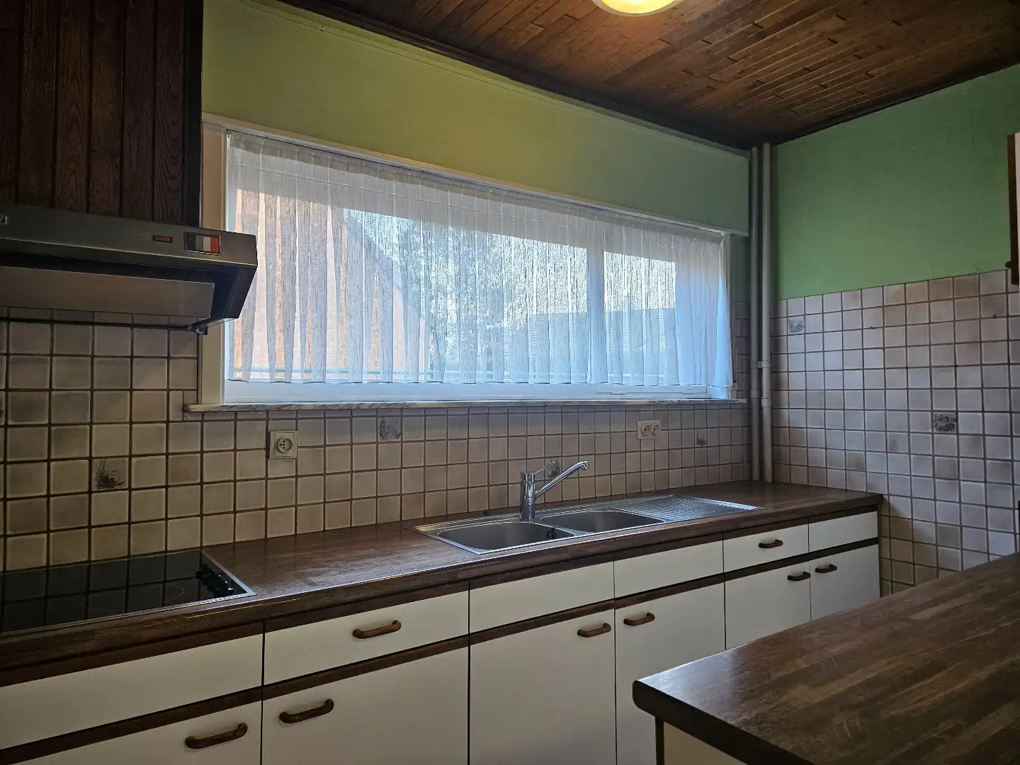 Ruime gezinswoning met 4 slaapkamers in Balen-Hulsen! foto 8