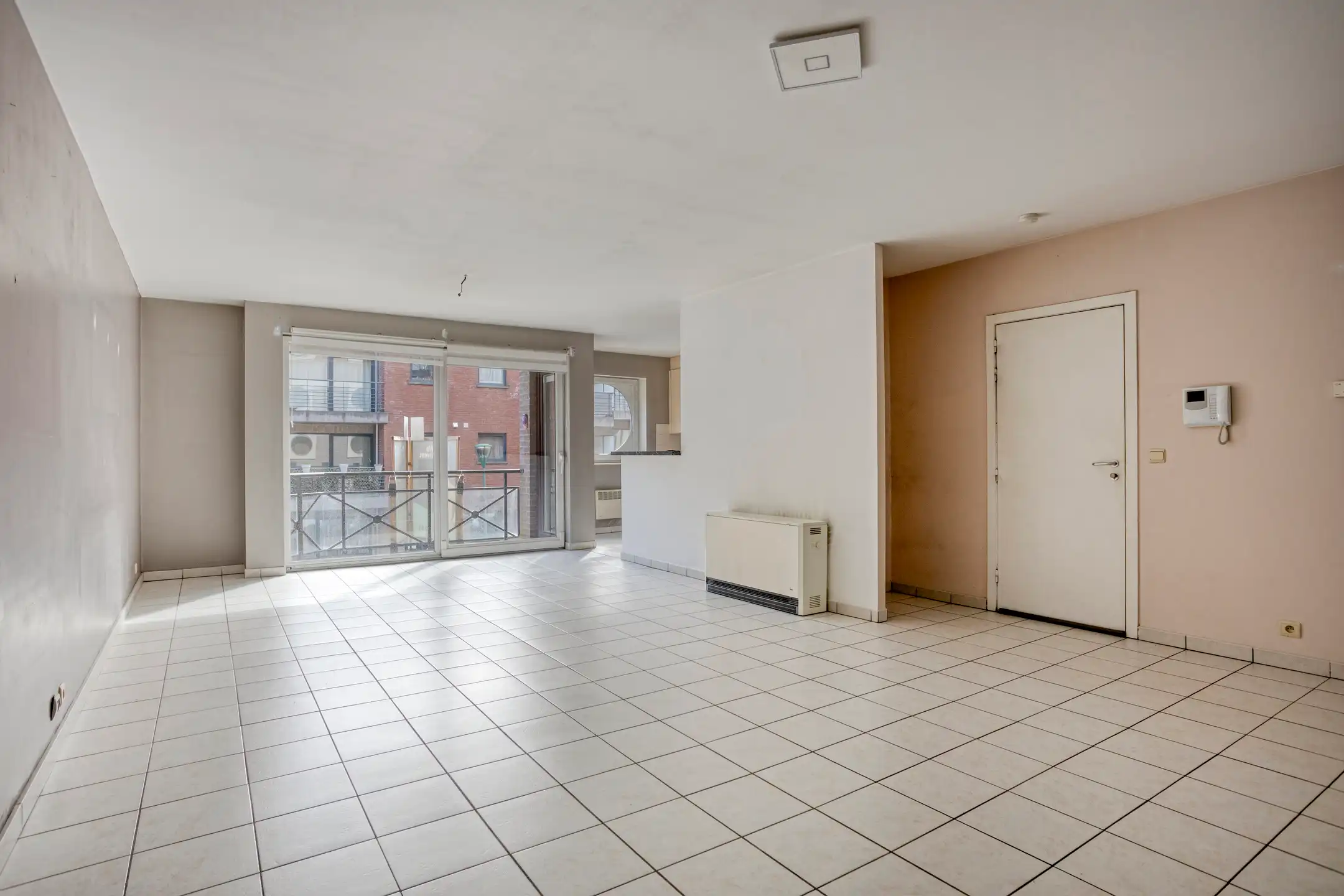 Instapklaar appartement met 2 slaapkamers en 2 terrassen foto 4