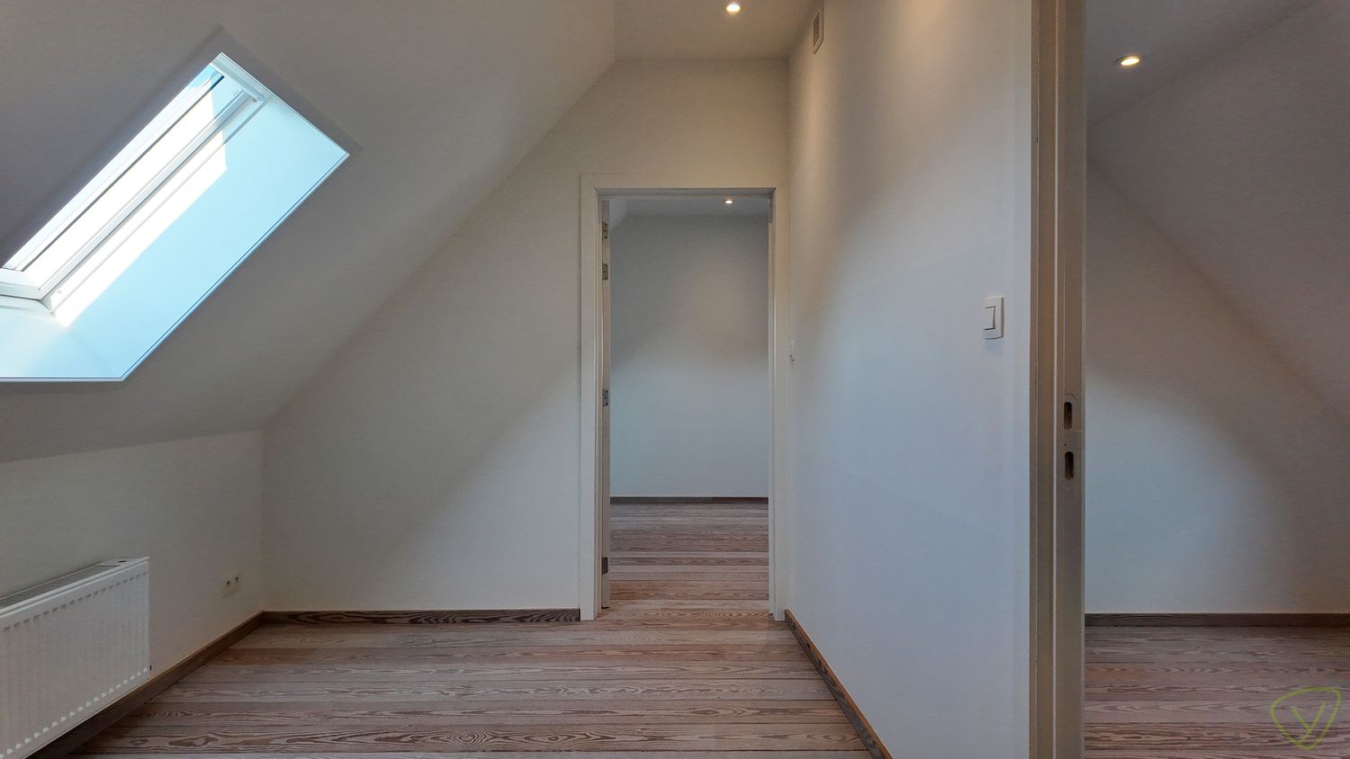 Compleet vernieuwd appartement te huur met garagebox! foto 15