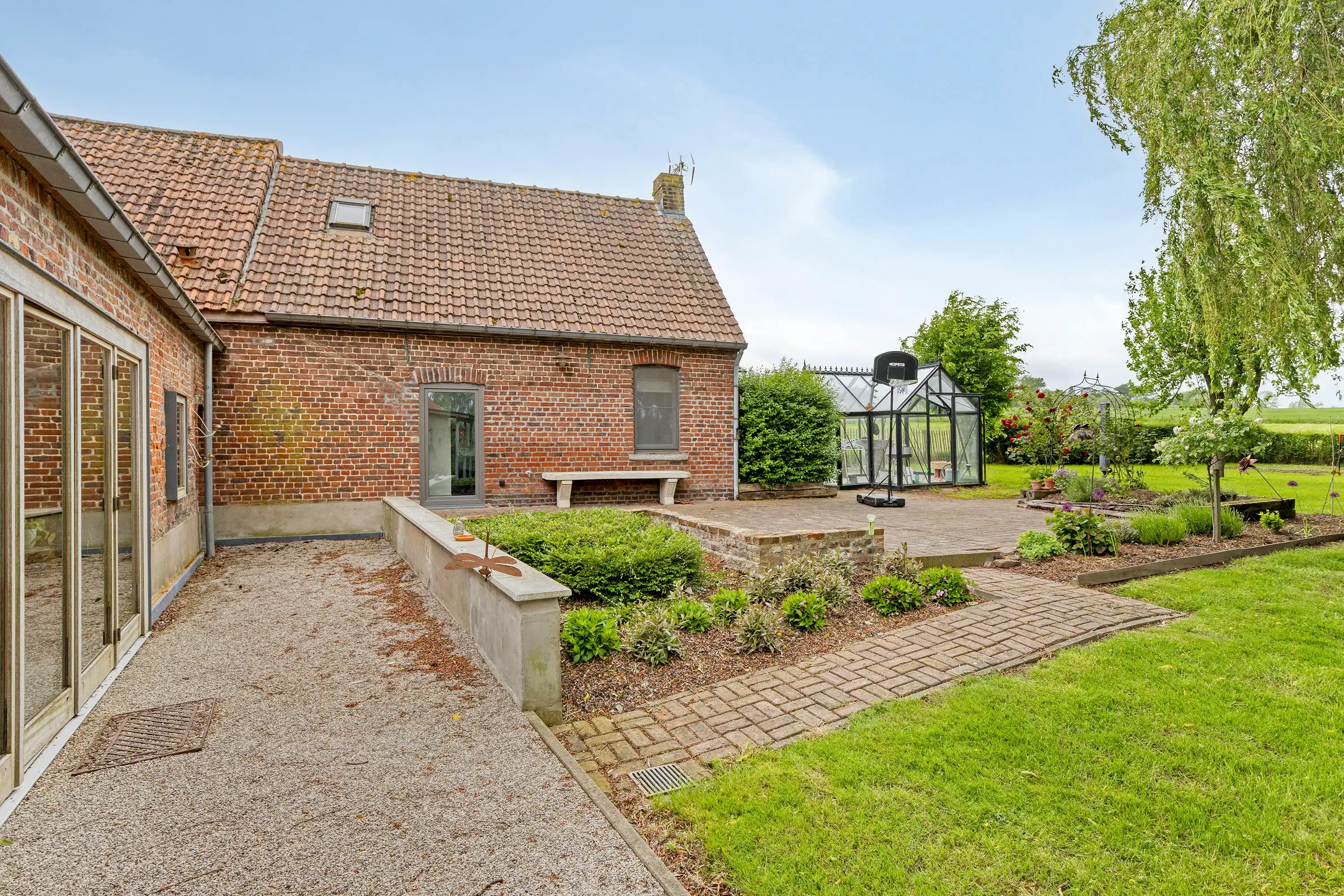 Recent gerenoveerde hoeve te koop in Ellezelles foto 20