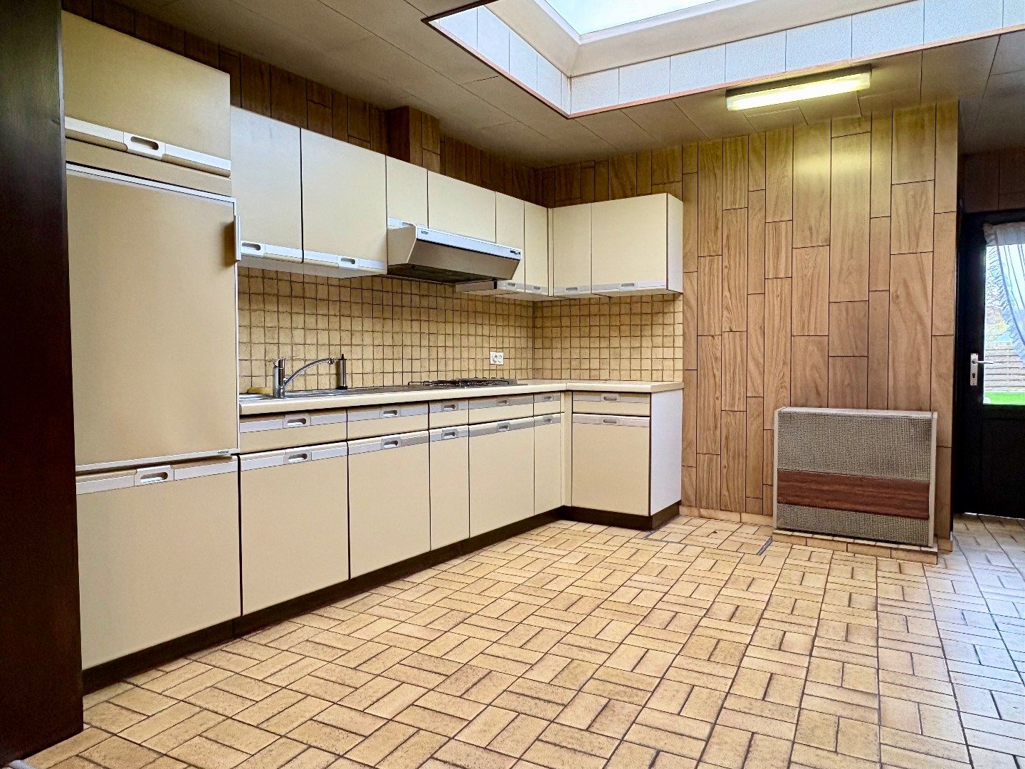 Woning dichtbij centrum Kuurne met parkeerplaats, gezellige tuin. foto 2