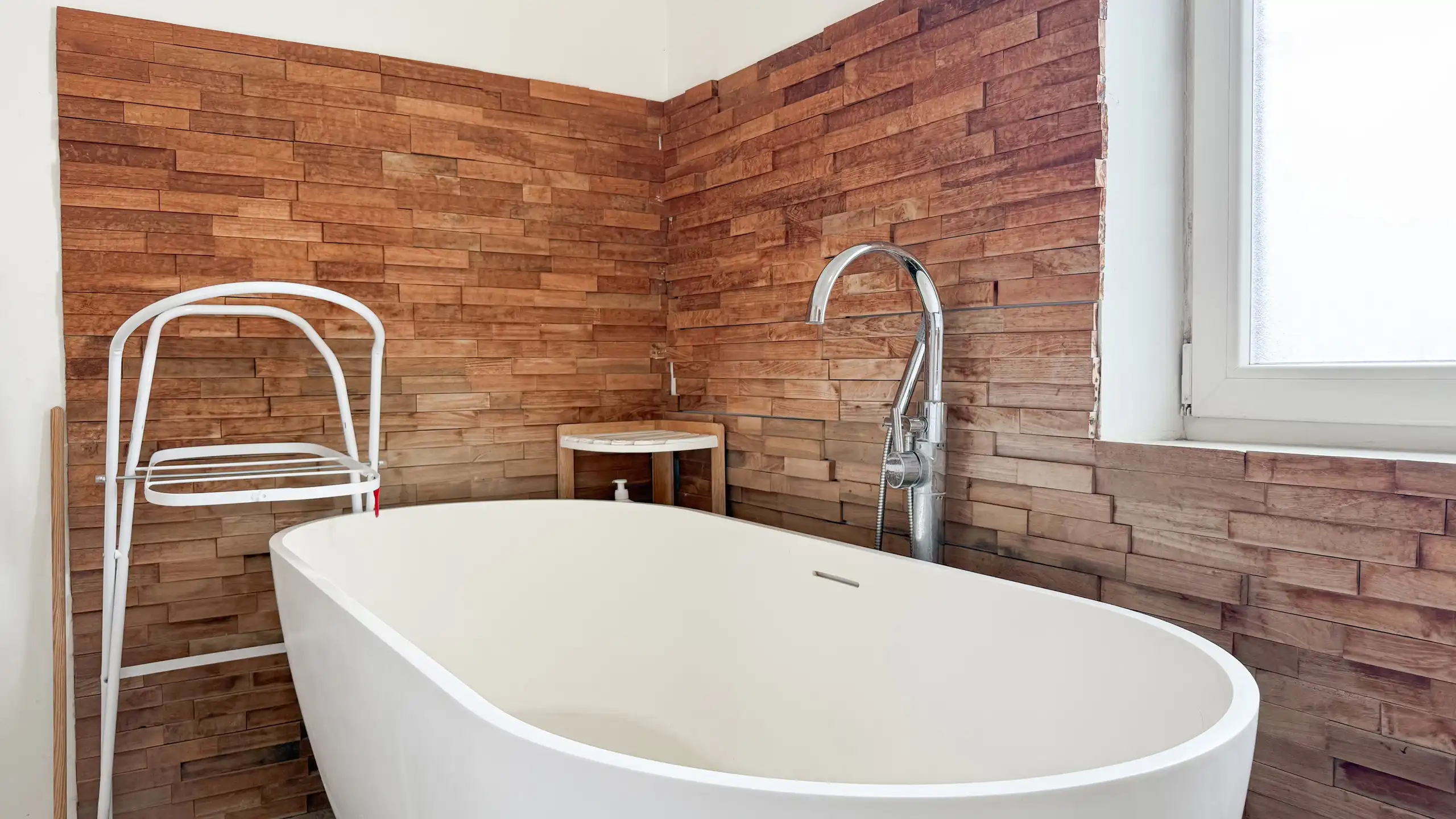 Recente halfopen woning met 3slpks, veranda en ruime tuin! foto 19