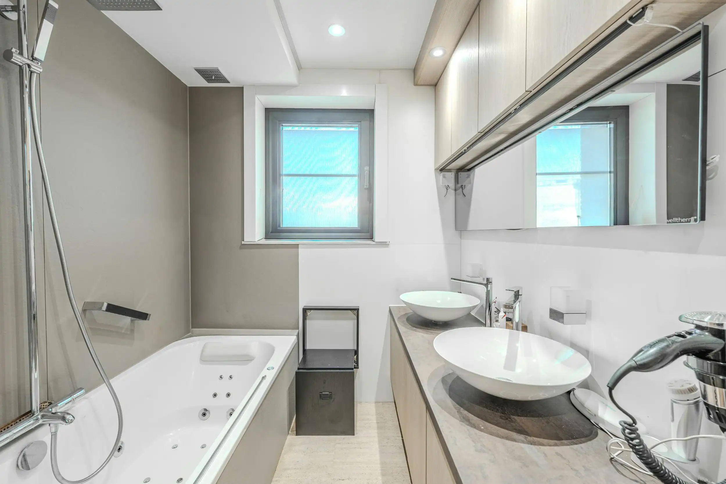 Lichtrijk dak-appartement te koop te Middelkerke! foto 13