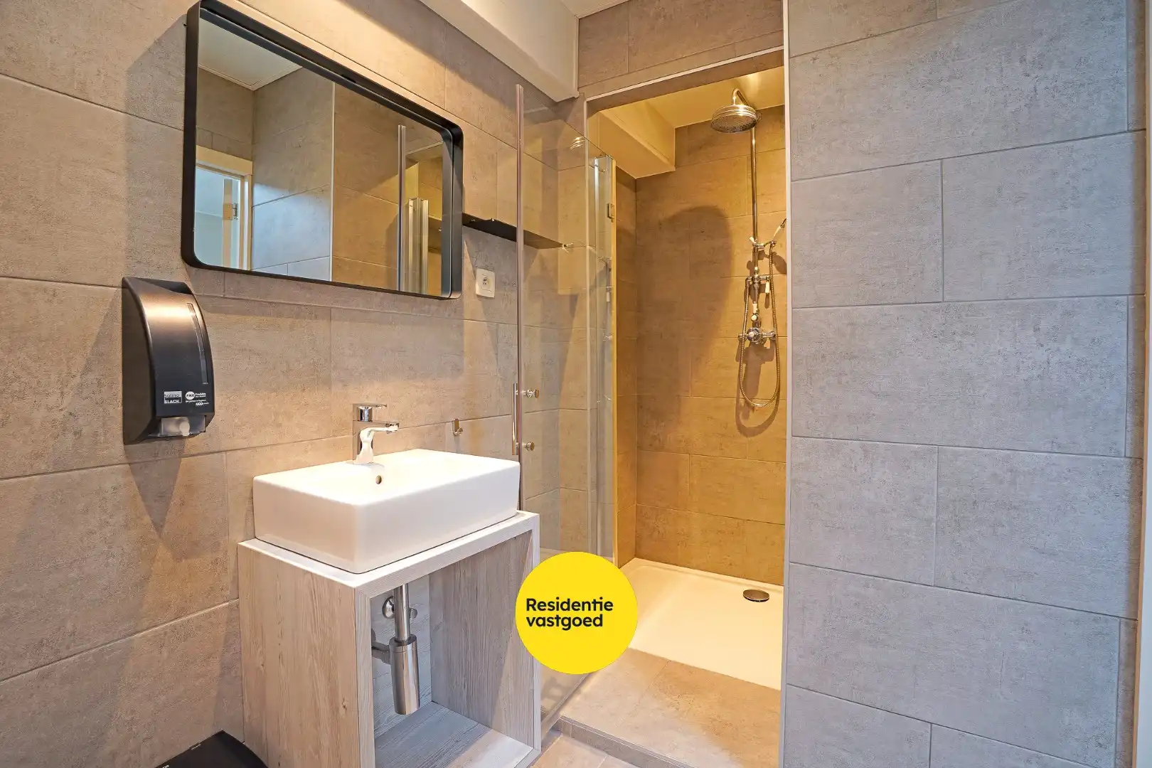 Gerenoveerde herenhuis (2025) in winkelstraat van Nieuwpoort-stad op 161 m². foto 5